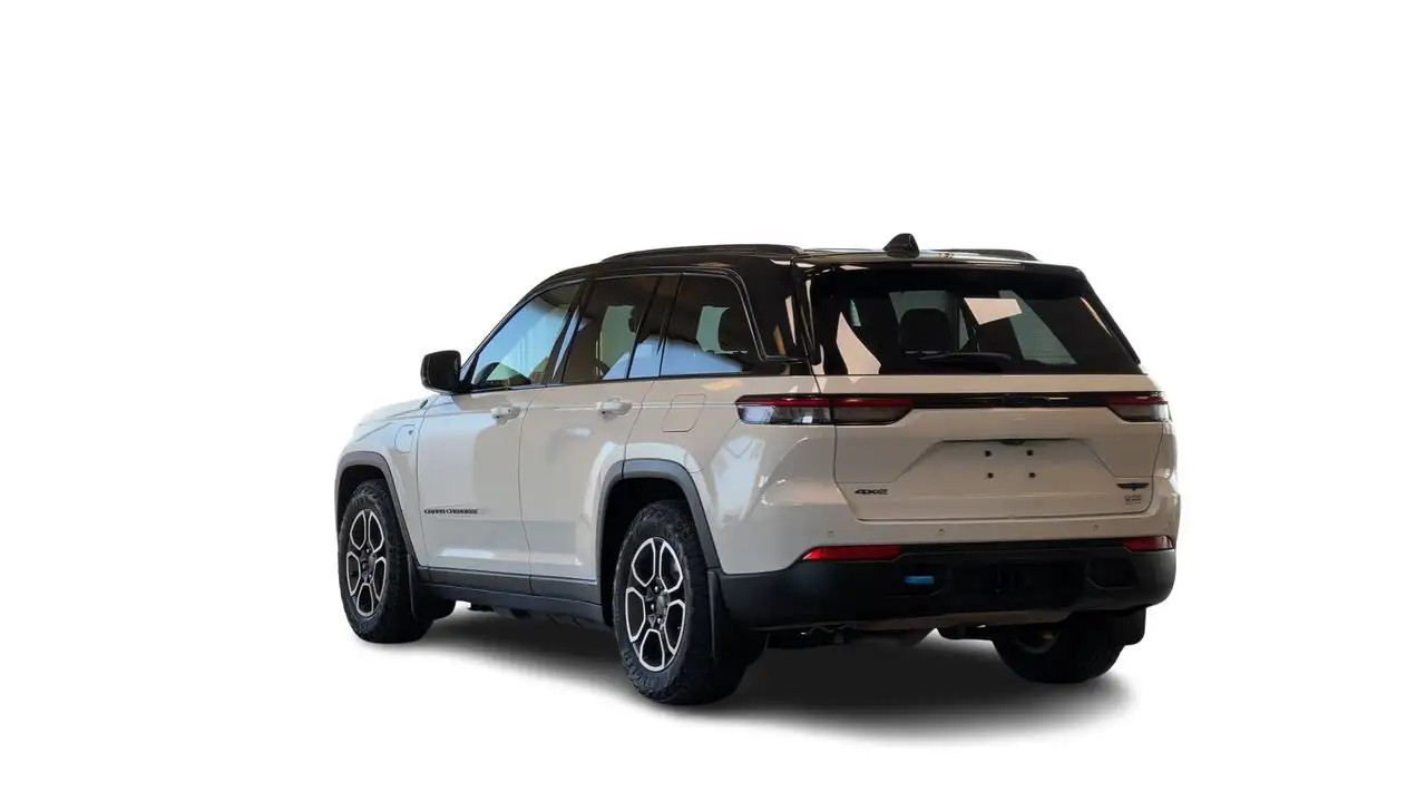 Jeep Grand Cherokee photo Jeep Grand Cherokee