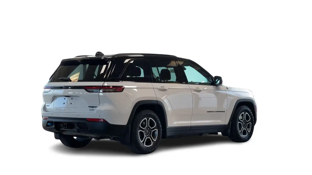 Jeep Grand Cherokee photo Jeep Grand Cherokee