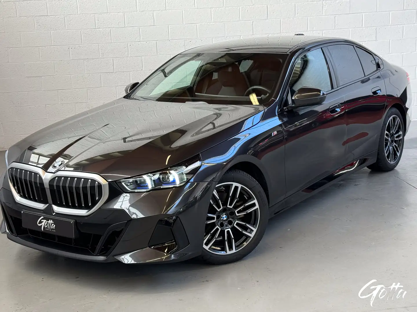 BMW 520 dA 197CH PACK M PRO ***NEW MODEL/ CAMERA/24M GAR Gris - 1