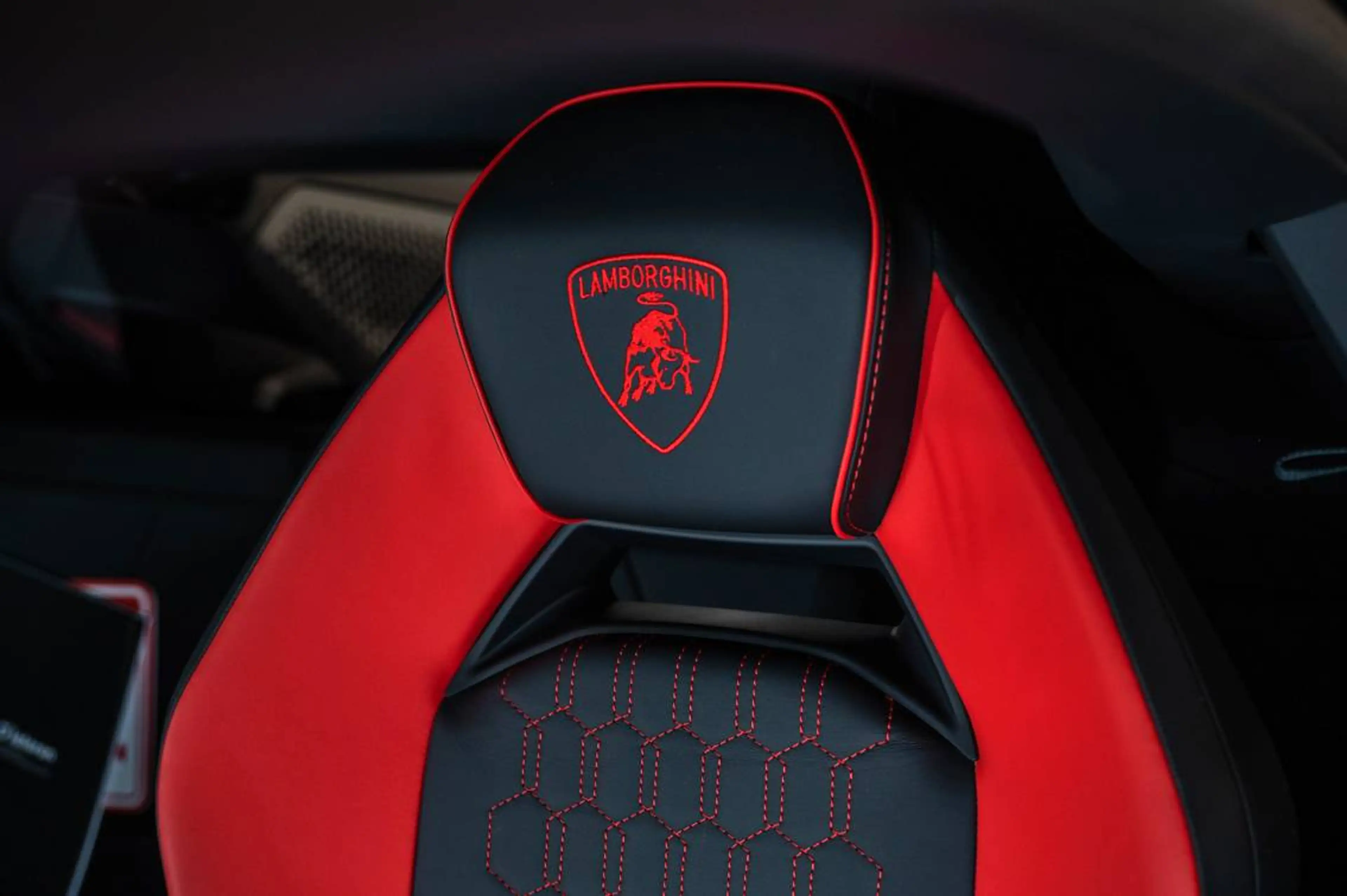 Lamborghini Revuelto Revuelto PHEV 6.5i V12 — photo 13