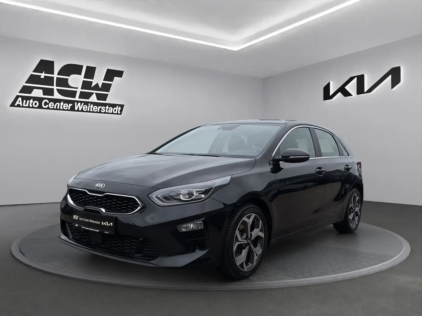 Kia Ceed / cee'd CEED 1.0T SPIRIT KAMERA JBL E.SITZ FULL-LED 17Z CA Zwart - 1