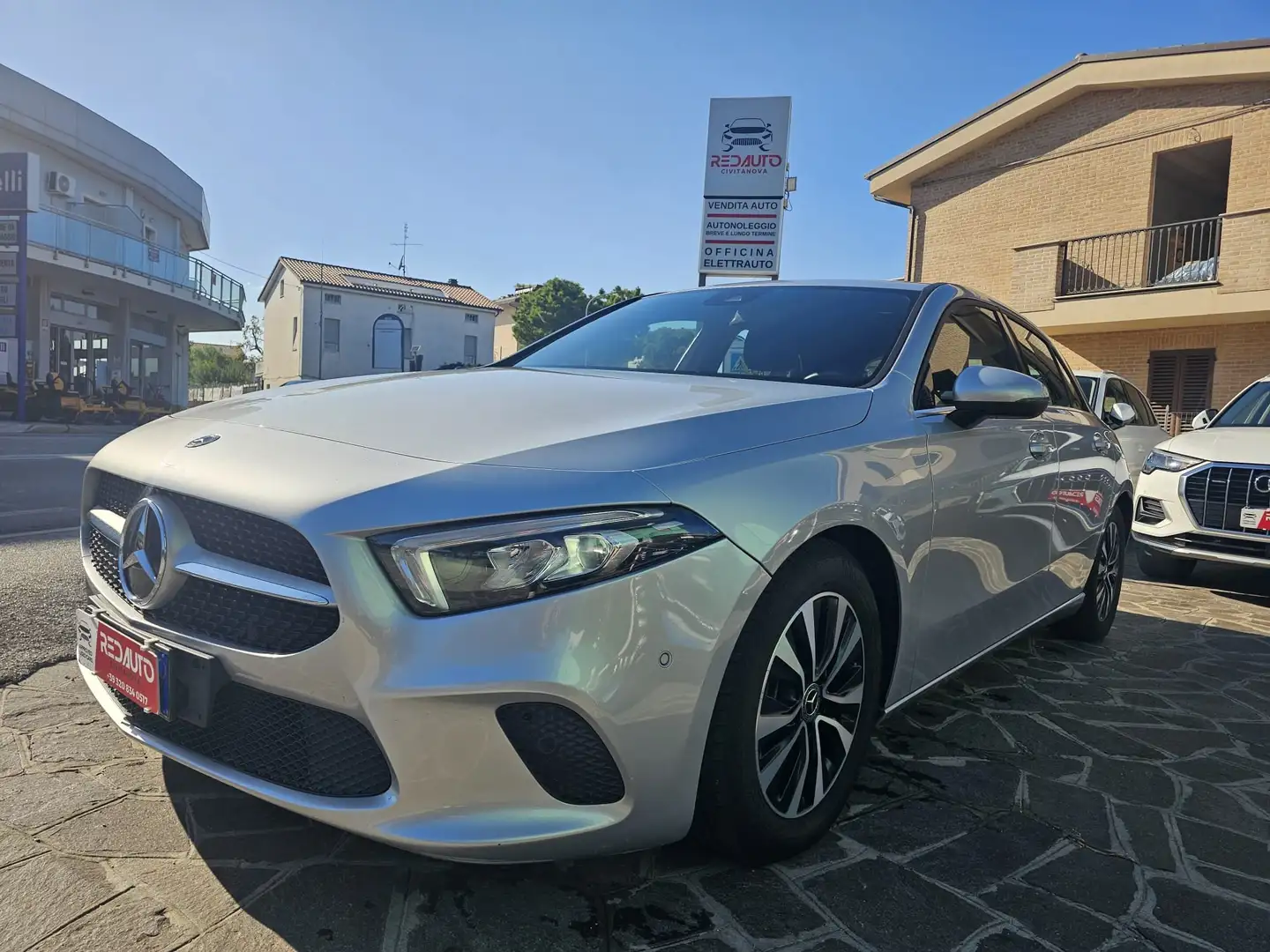 Mercedes-Benz A 180 Classe A - W177 2018 d Executive auto Argent - 1