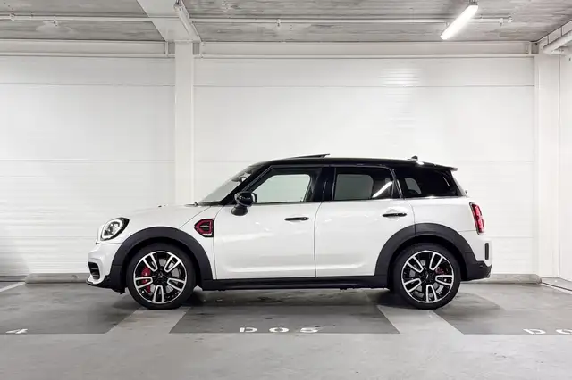 MINI Countryman view 2