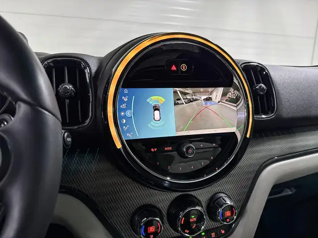 MINI Countryman view 14
