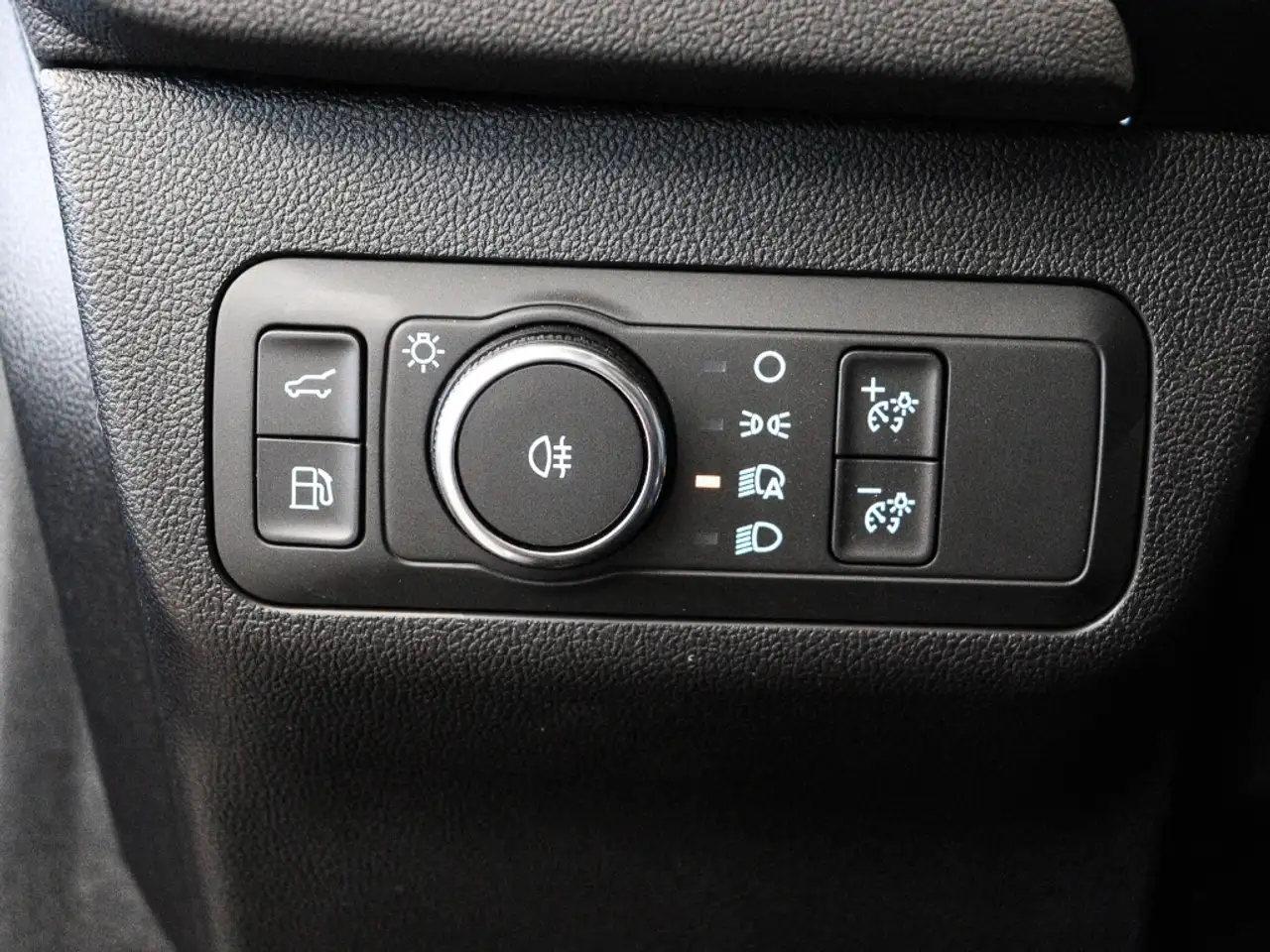 Ford Kuga PHEV ST-LINE X 243PS Winter Techno Pano 19Zoll HUD 11