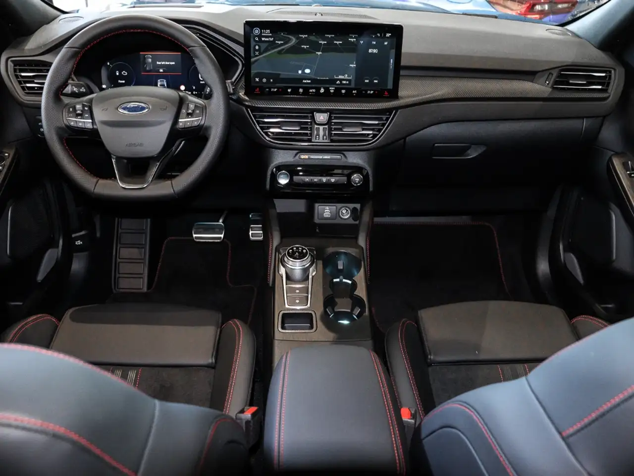 Ford Kuga PHEV ST-LINE X 243PS Winter Techno Pano 19Zoll HUD 5