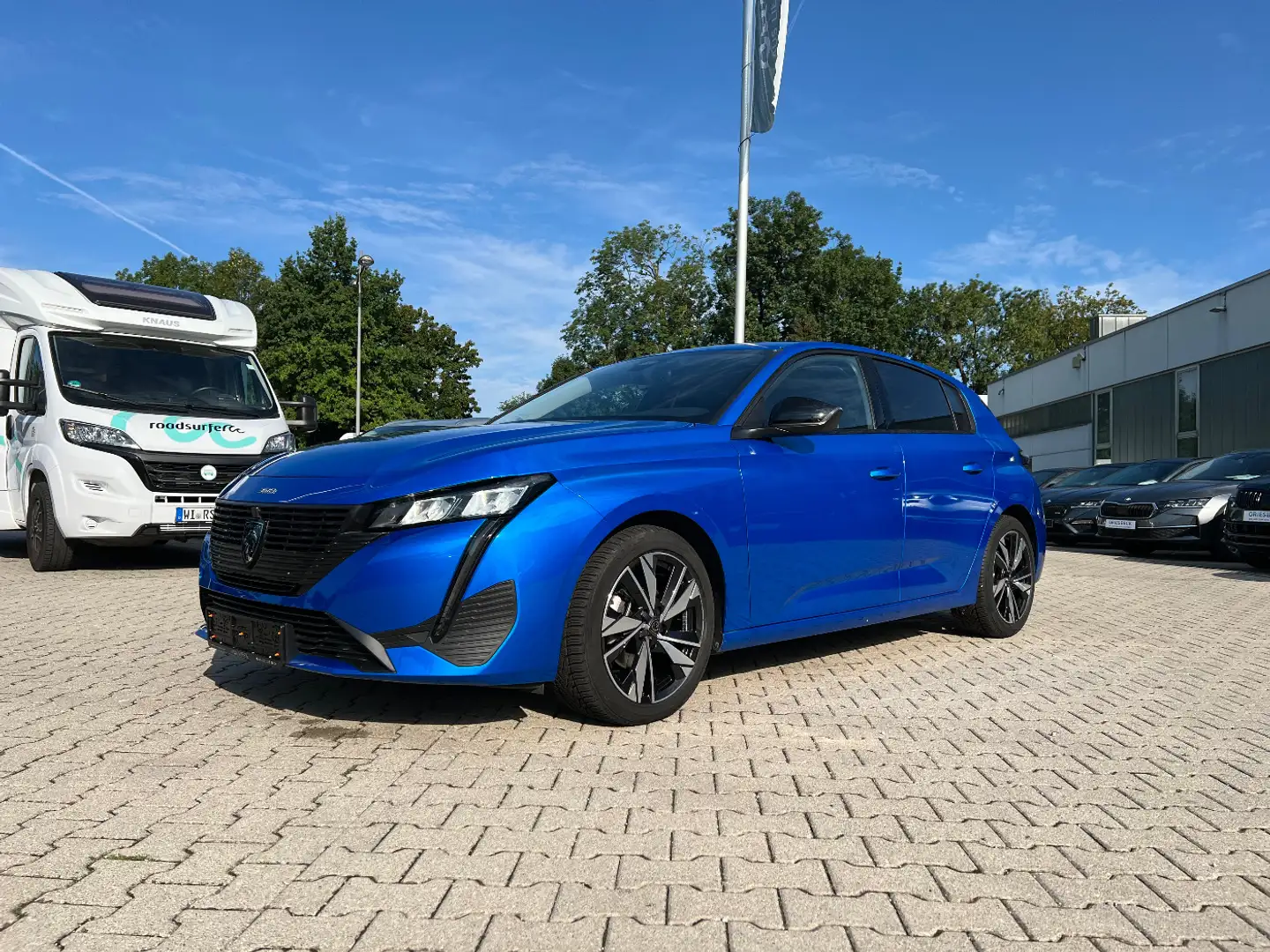 Peugeot 308 1.2 PureTech 130 Allure *LED Navi Leder DAB* Blau - 1