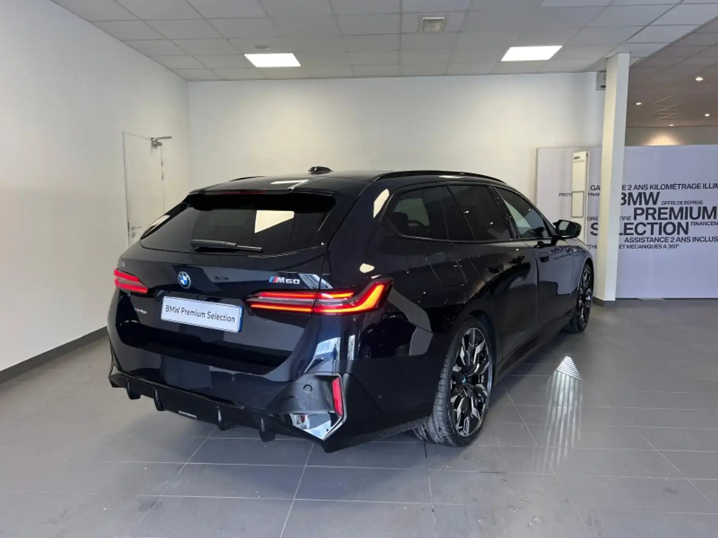 BMW M6 i5 M60 601ch xDrive Noir - 2
