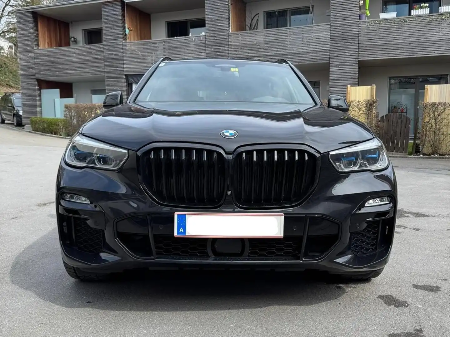 BMW X5 X5 xDrive45e PHEV Aut. Schwarz - 1