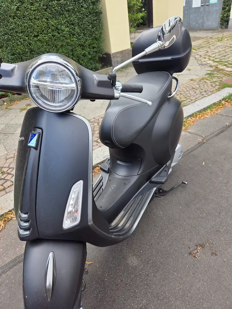 Vespa 125 Super Black - 1