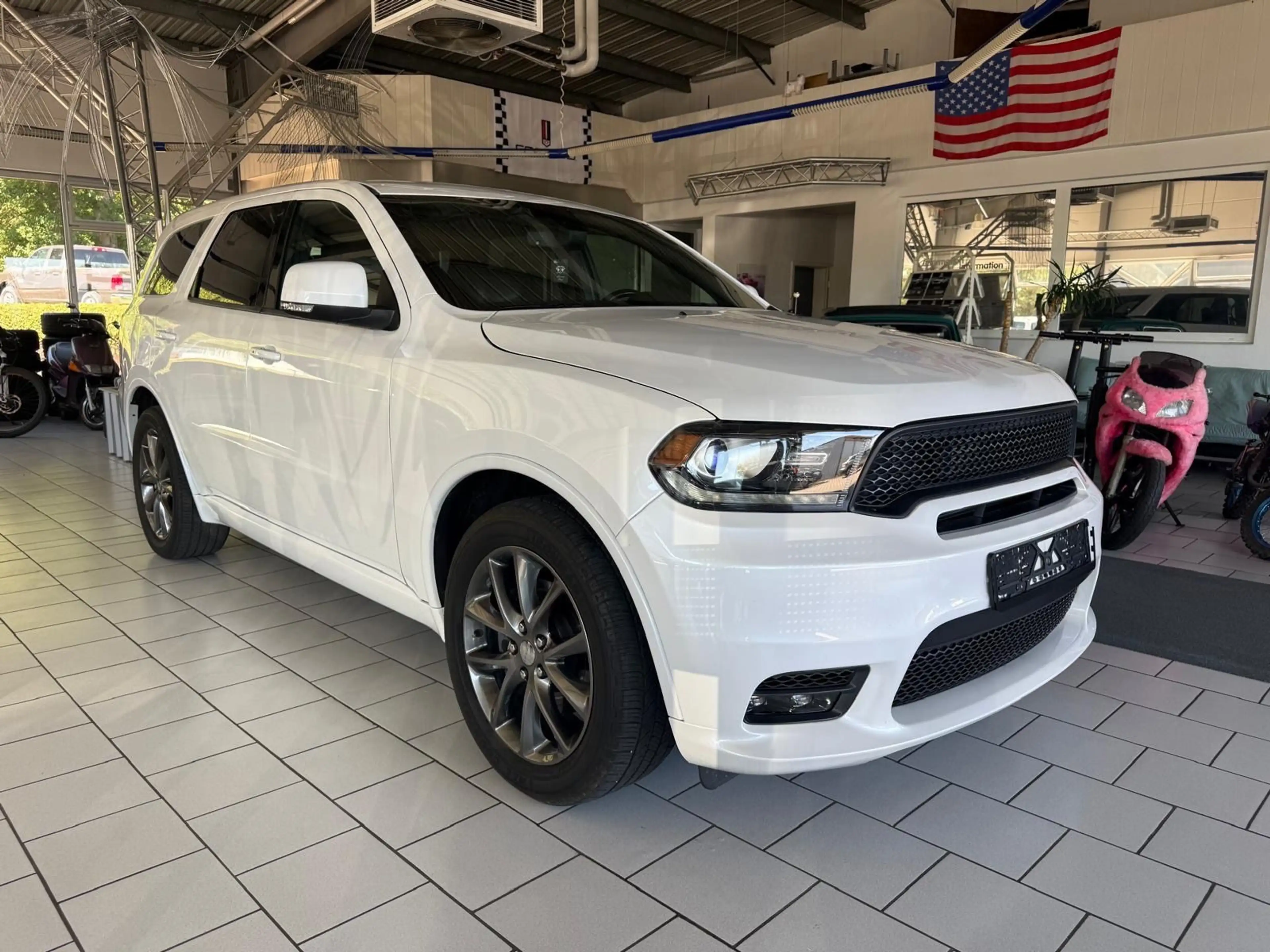 Dodge Durango 5,7 R/T 7Sitz LPG Gas 8Gang 4x4 Facelift — photo 2