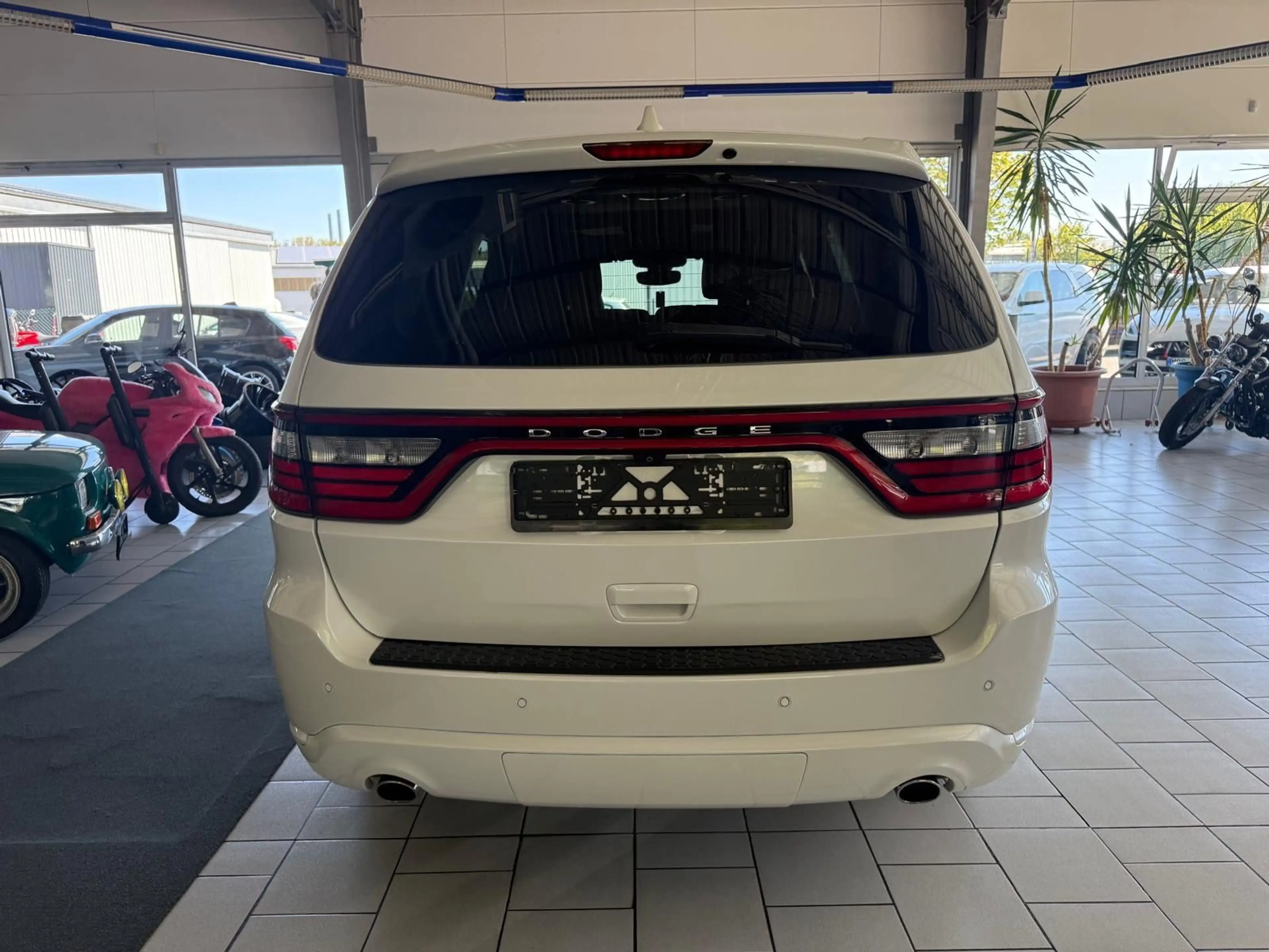 Dodge Durango 5,7 R/T 7Sitz LPG Gas 8Gang 4x4 Facelift — photo 11