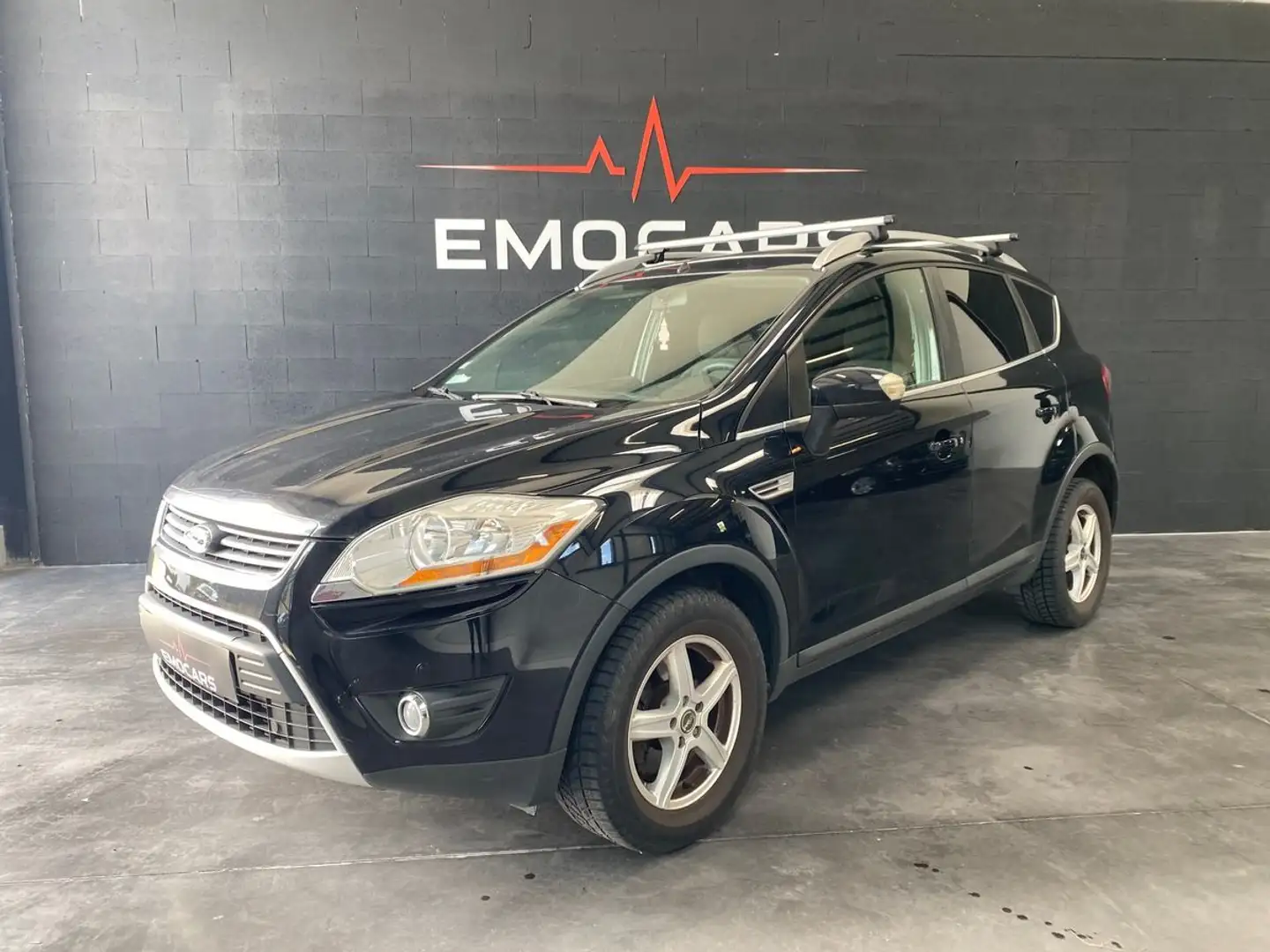 Ford Kuga 2.0 TDCI 140 TREND 4X2 Schwarz - 2