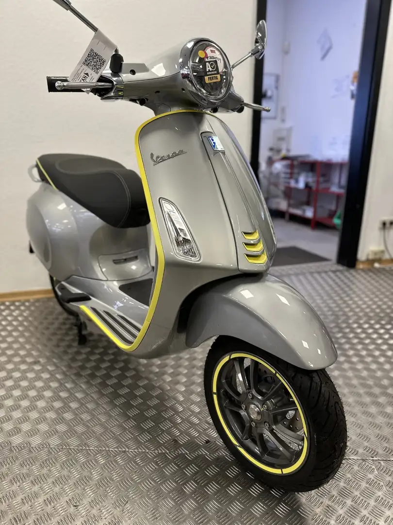 Vespa Elettrica 70 km/h Amarillo - 1