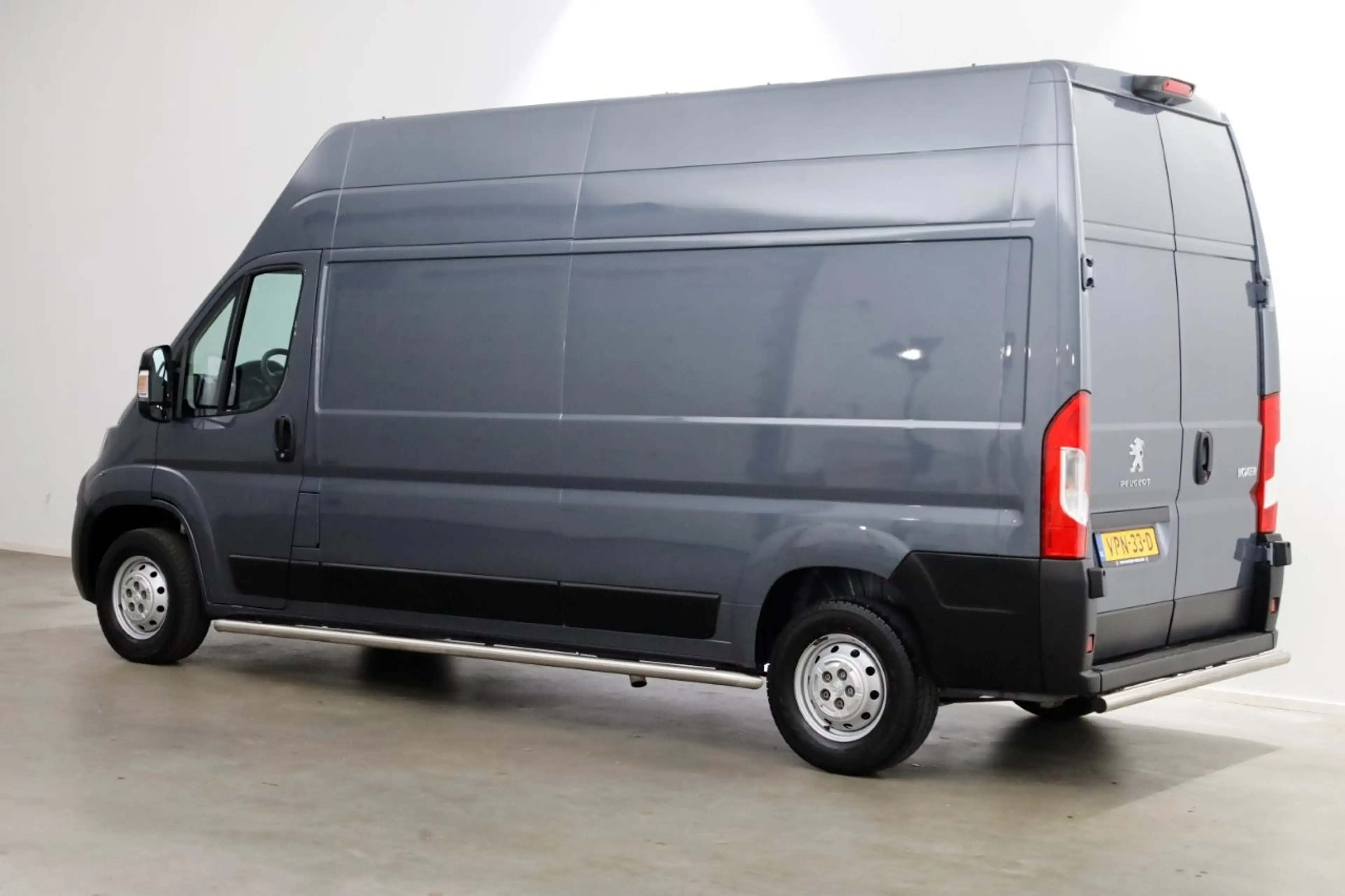 Peugeot Boxer 335 2.2 BlueHDi 140pk L3H3 Premium Airco/Camera 05 — photo 9