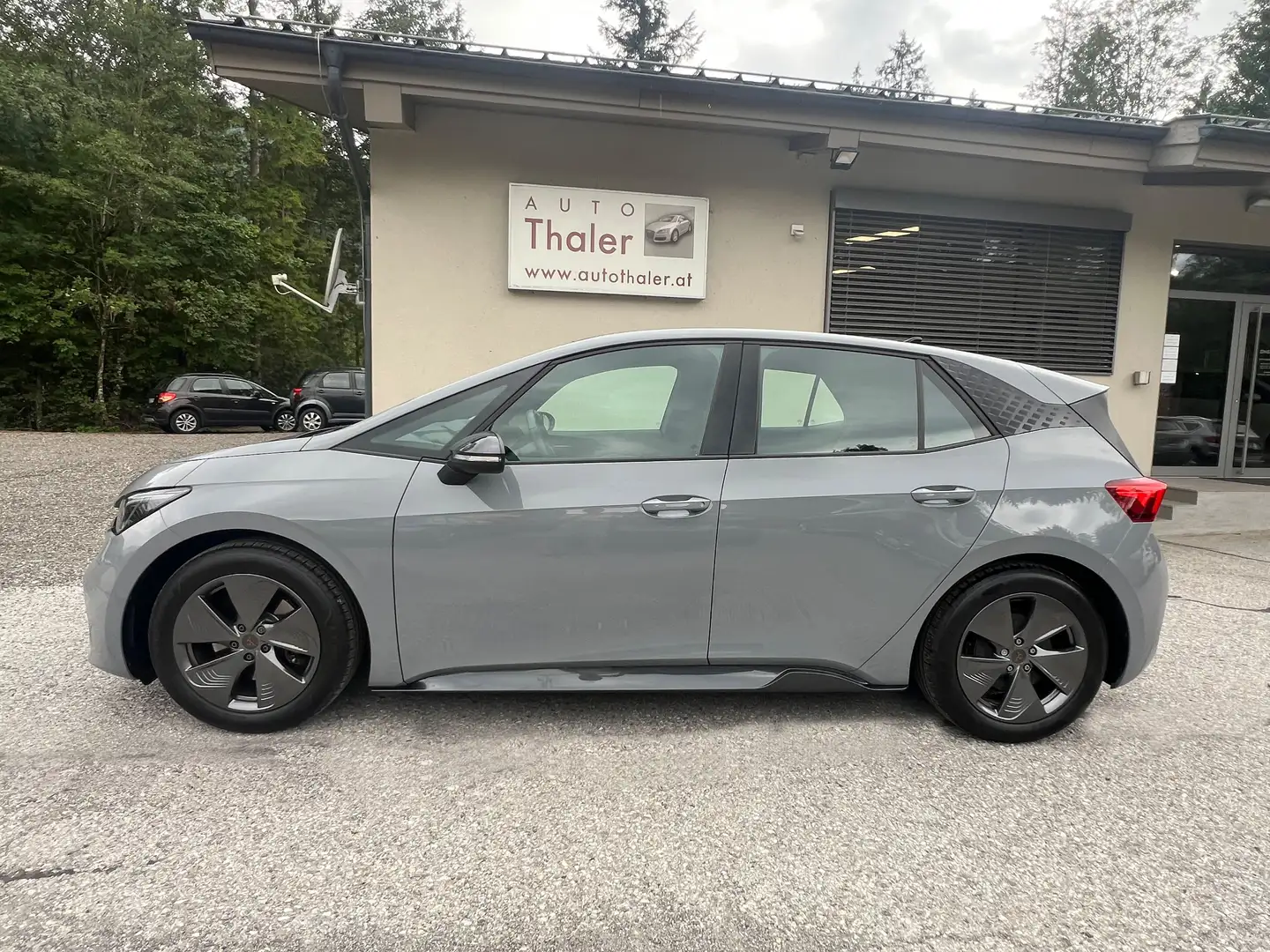 CUPRA Born Born 62kWh Grau - 2