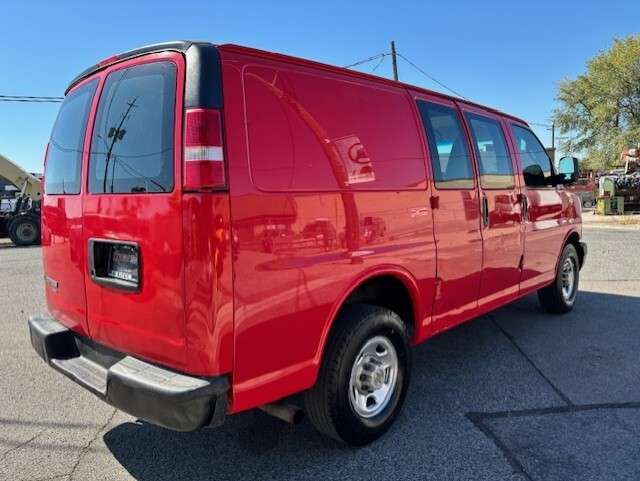 2016 Chevrolet Express 2500 Cargo Van
