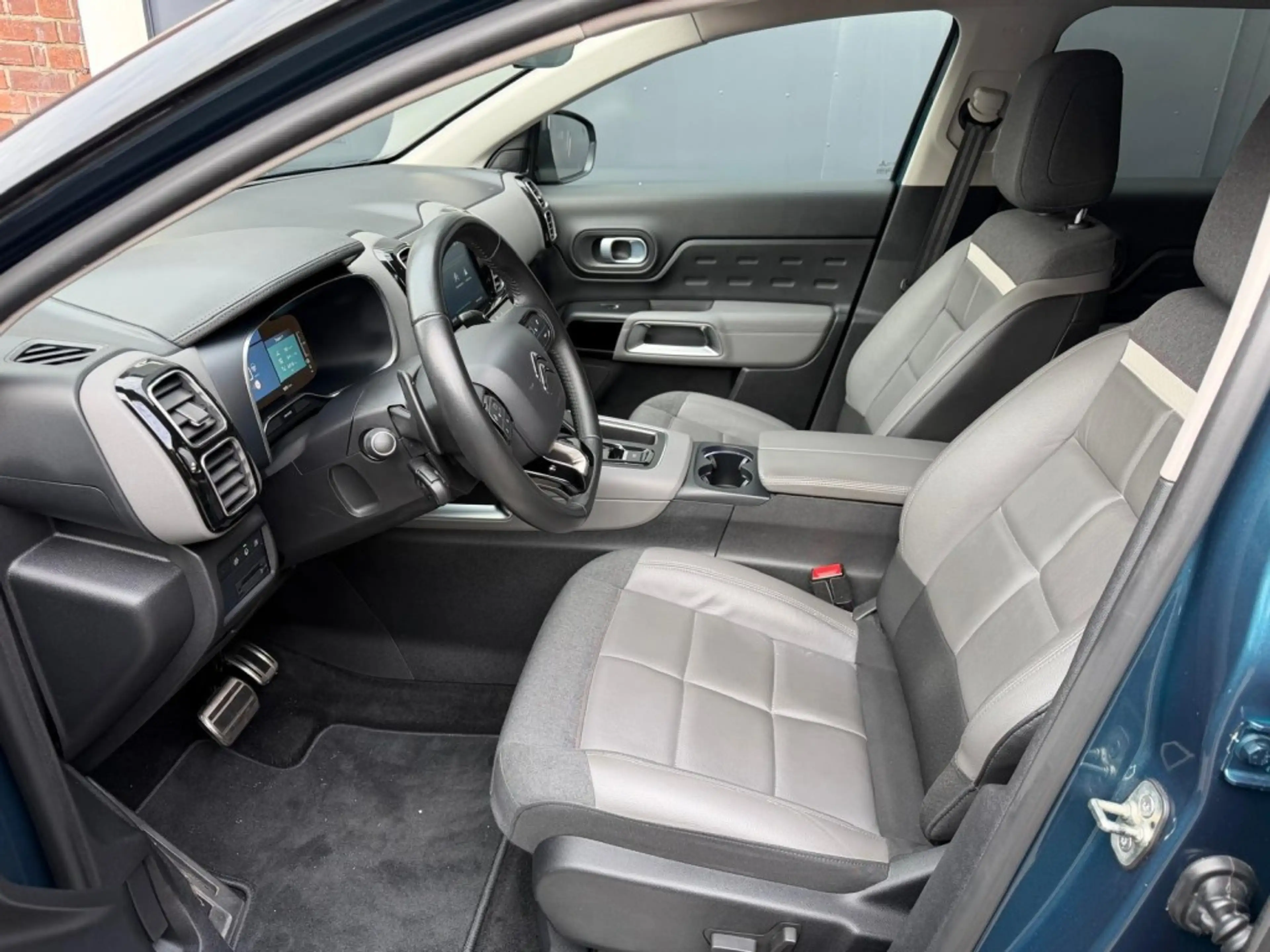 Citroen C5 Aircross 1.6 Hybrid Plug-in 225 Shine — photo 6