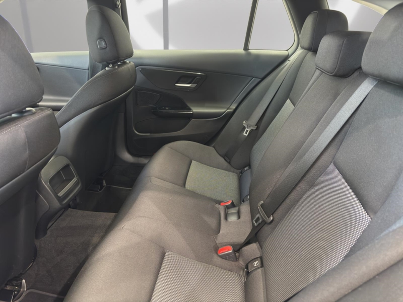 Mercedes-Benz C 220 d 4M T AVANTGARDE EXT. BUSIN+AHK+RFK+DISTR — photo 6