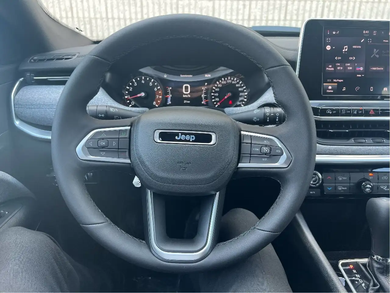 Jeep Compass photo Jeep Compass
