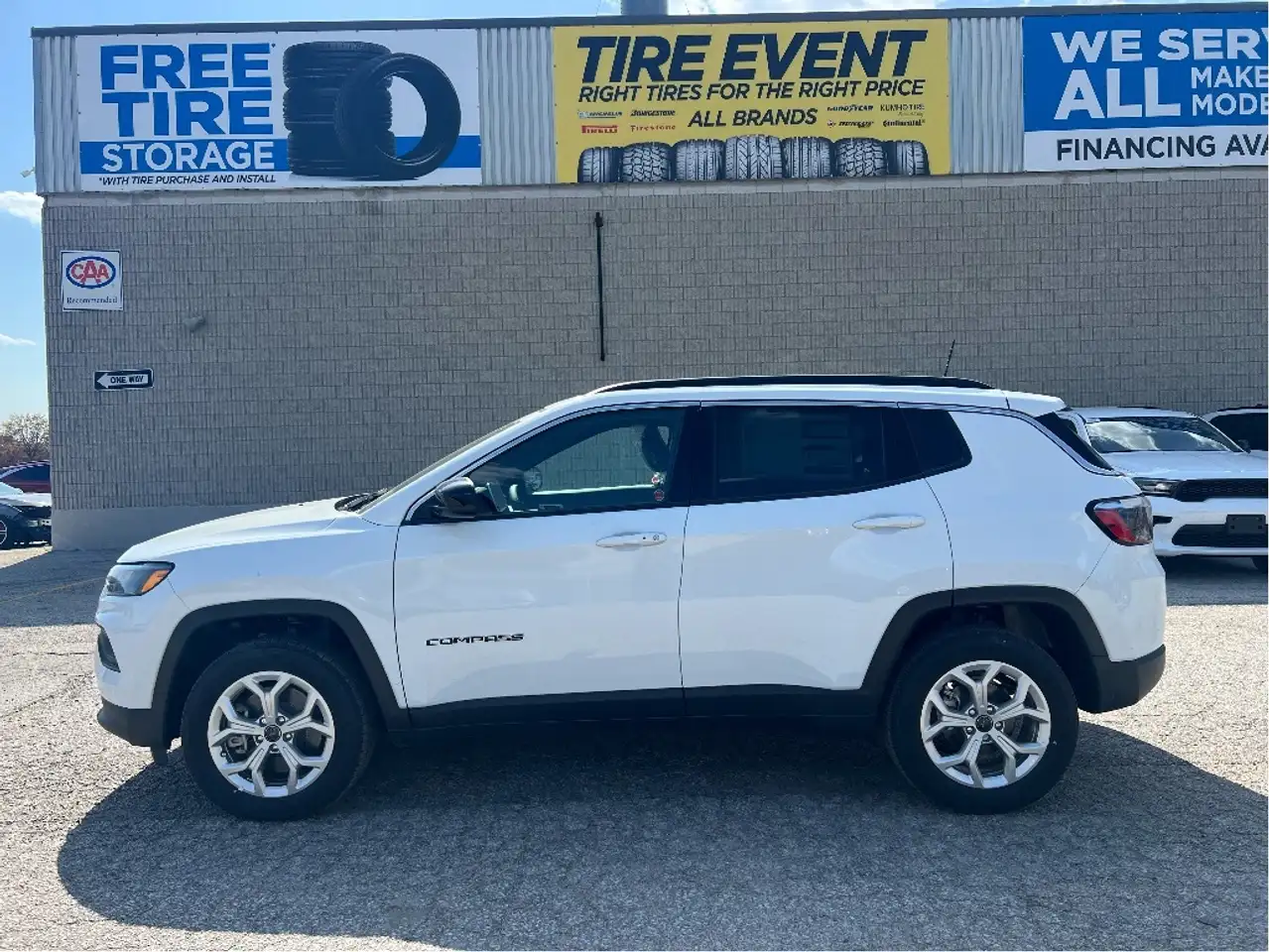 Jeep Compass photo Jeep Compass