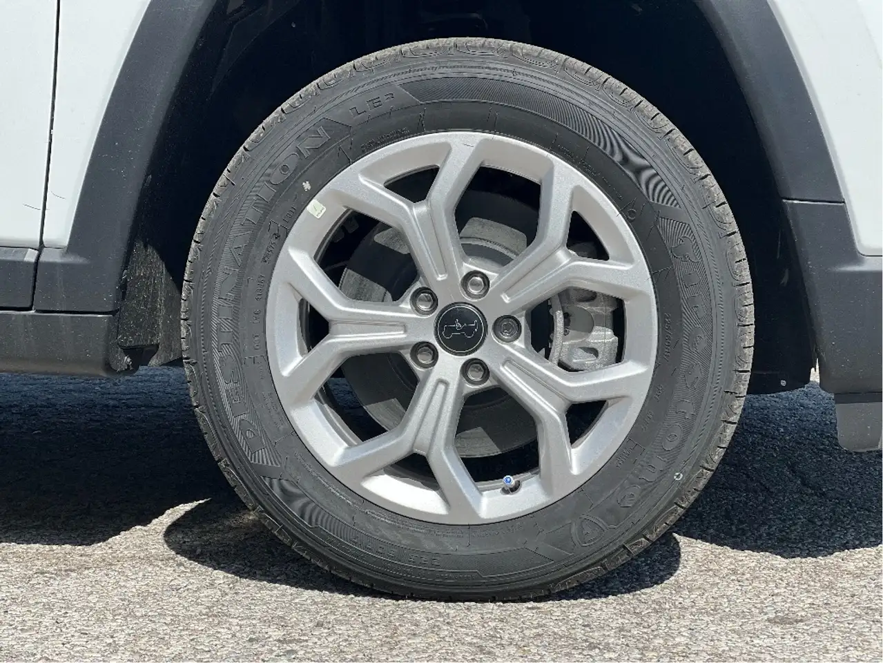 Jeep Compass photo Jeep Compass
