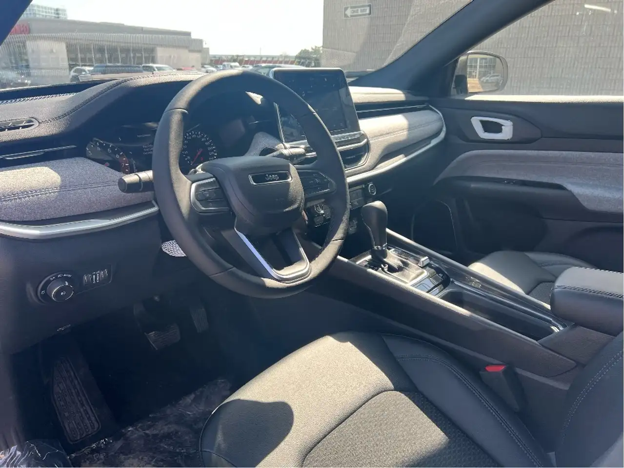 Jeep Compass photo Jeep Compass