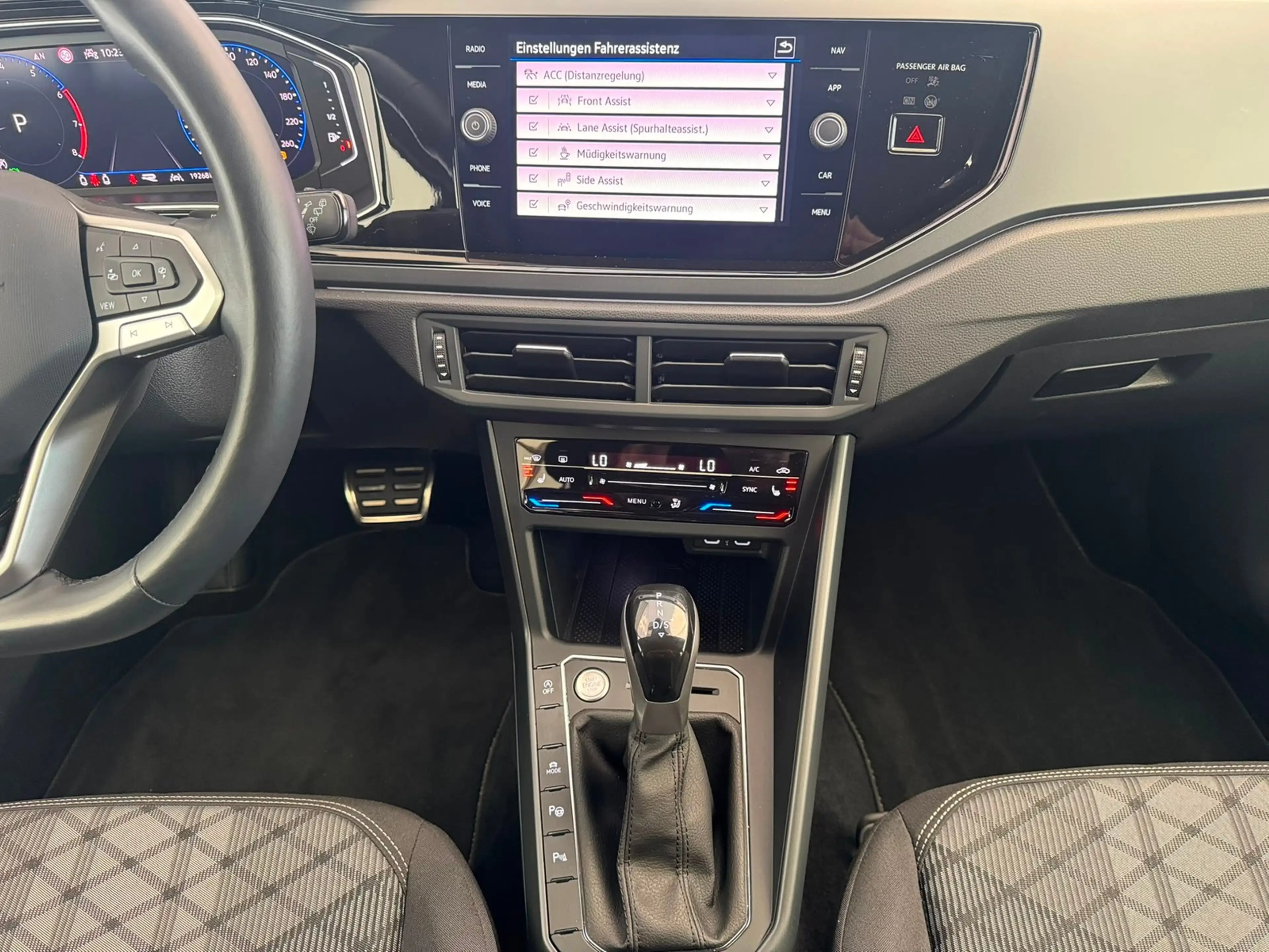 Volkswagen Taigo R-Line 1.5TSI DSG+KAMERA+MATRIX+SIDE+ACC+NAVI — photo 6