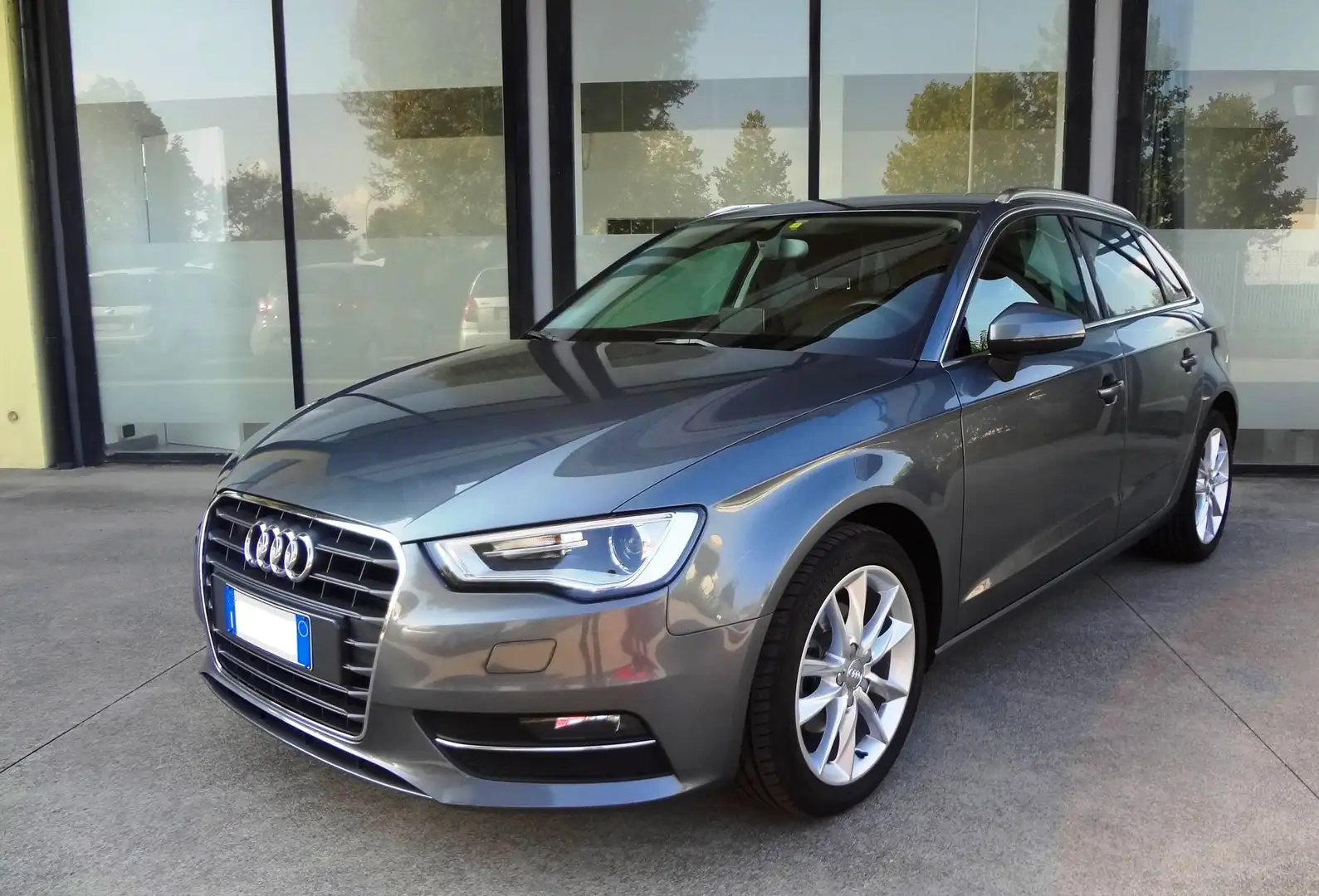 Audi A3 A3 Sportback 1.6 TDI Pelle Parz. Tagliandata Audi Gris - 1