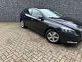 Volvo V40 2.0 D4 Base Business Zwart - thumbnail 4