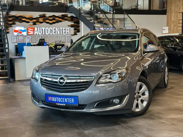 Opel Insignia main image