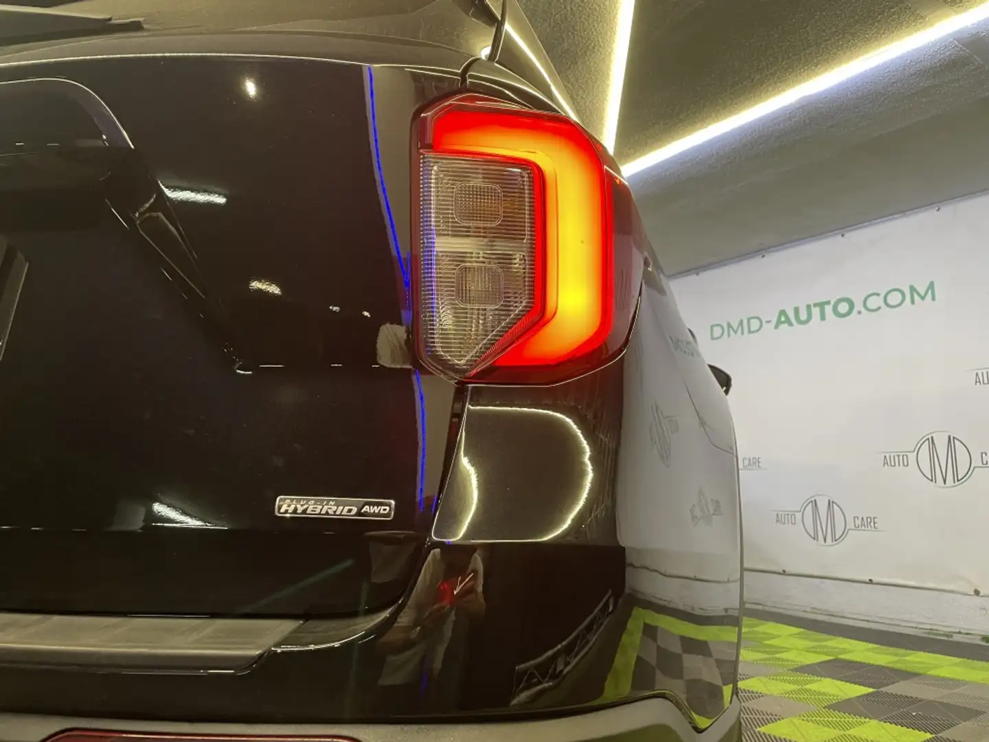 Ford Explorer 3.0 PHEV Platinium AWD 450 Negro - 2