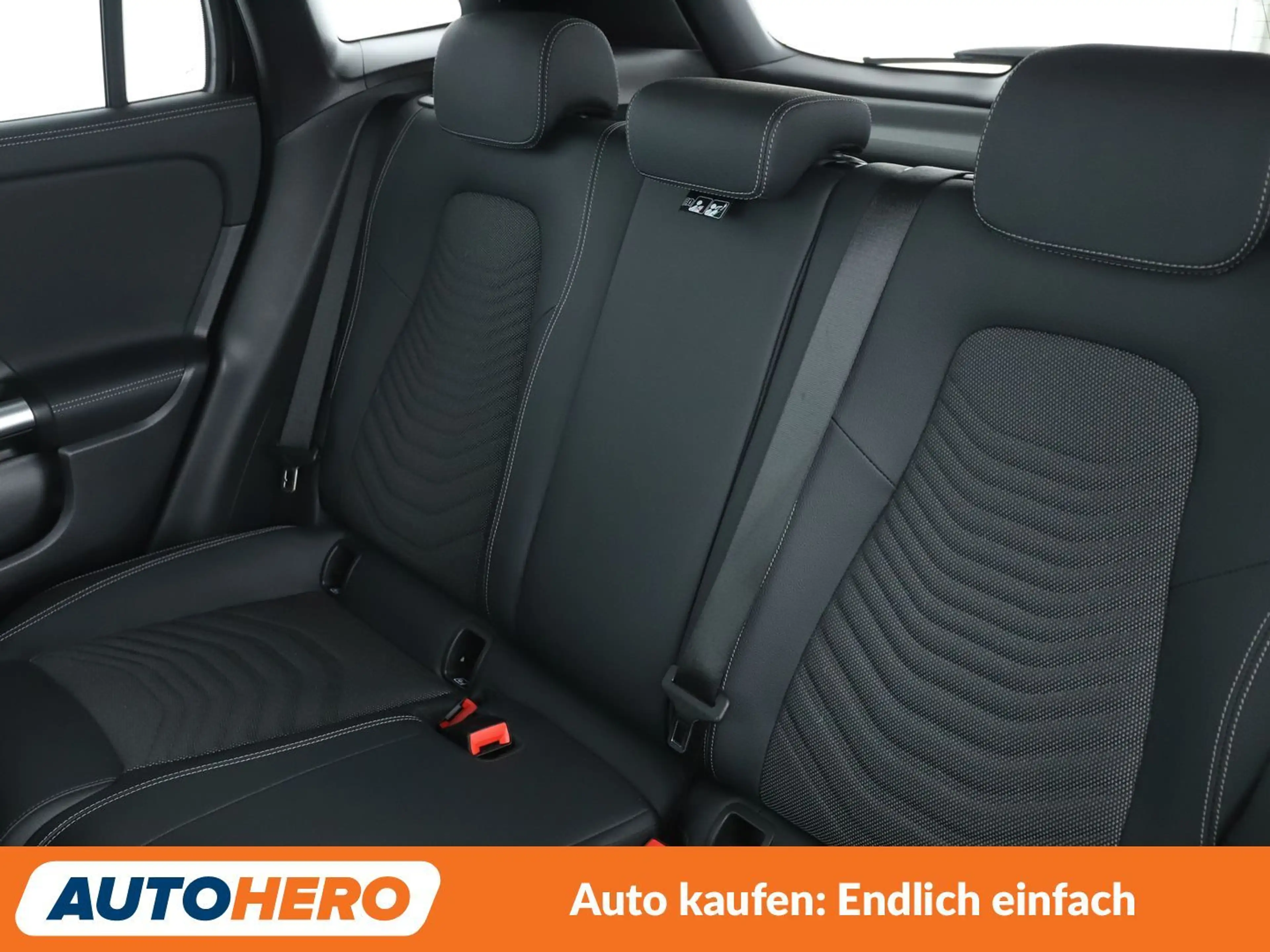 Mercedes-Benz GLA 220 d 4Matic Progressive Aut.*LED*TEMPO*CAM*PDC*SHZ* — photo 14