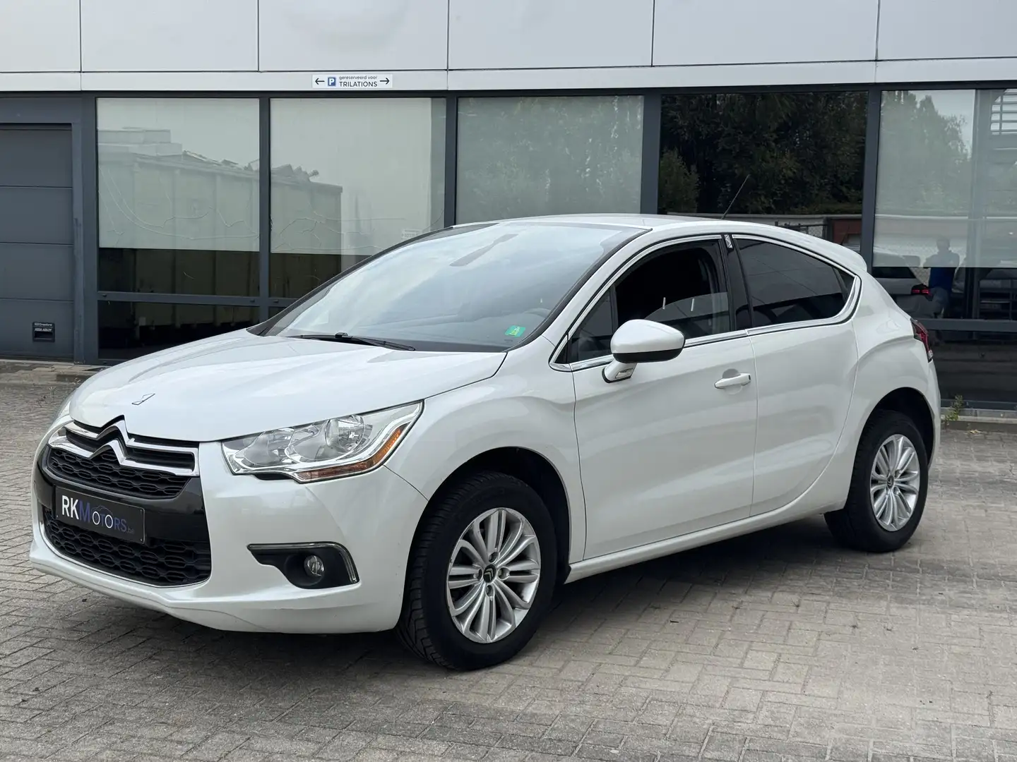 Citroen DS4 DS4 e-HDi 115 Chic Wit - 1