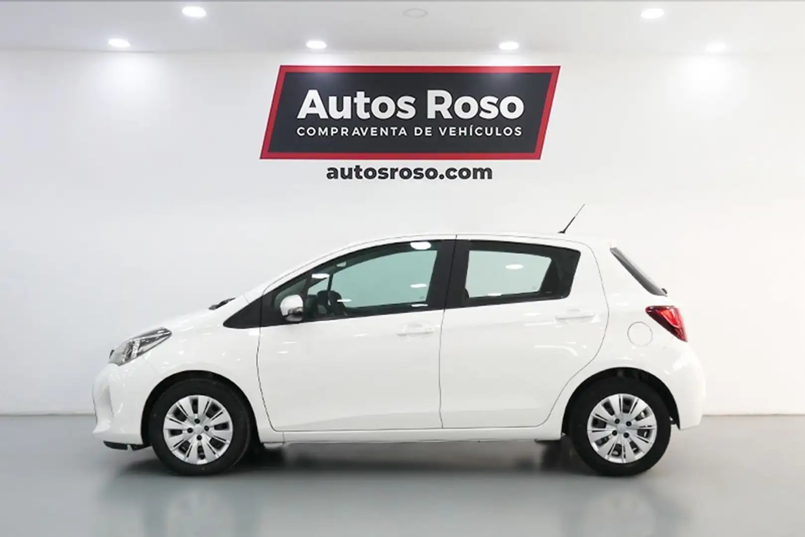 Toyota Yaris 1.0 Active Amarillo - 2