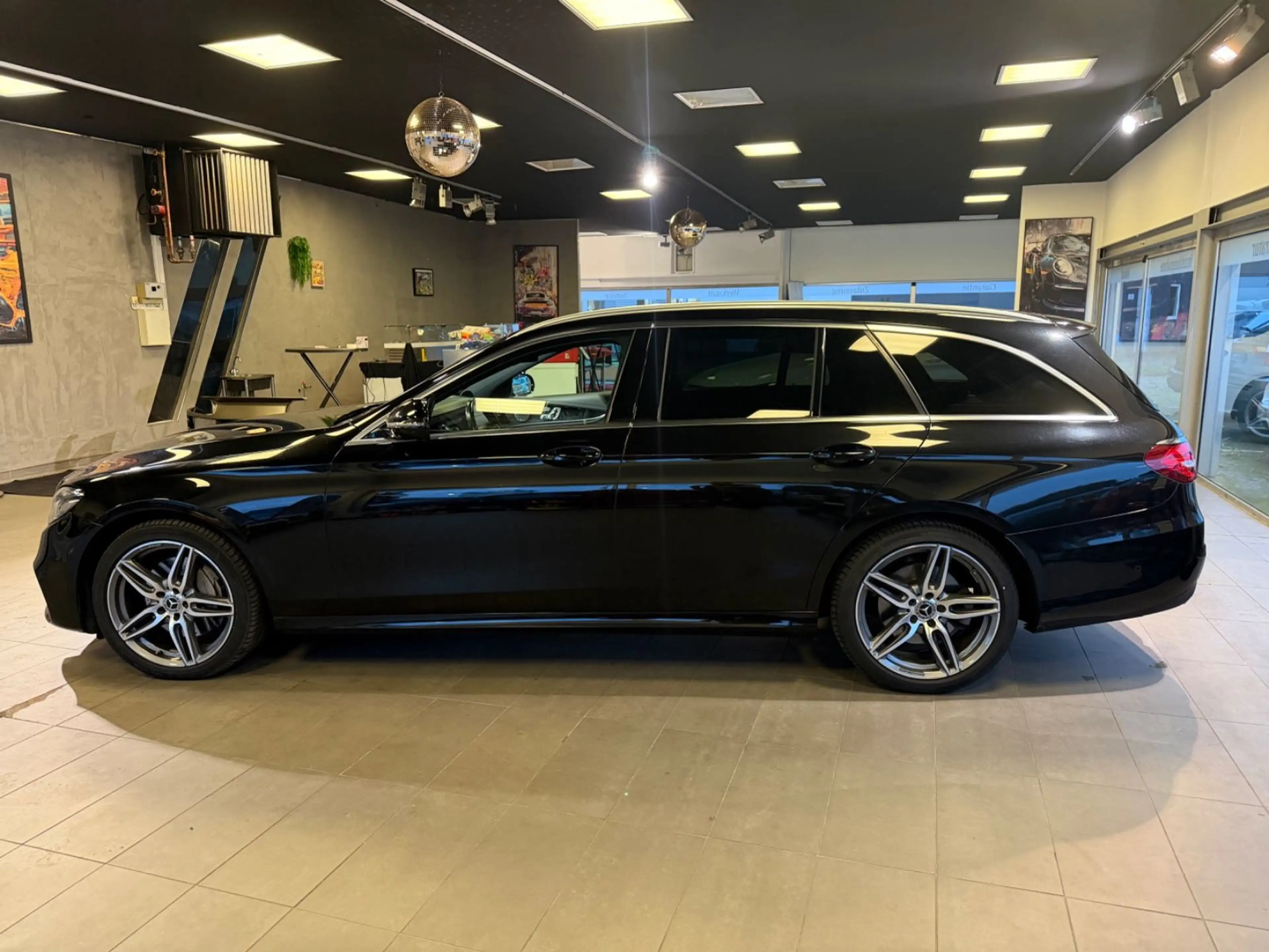 Mercedes-Benz E 350 d | AMG| DESIGNO|HEAD UP — photo 3