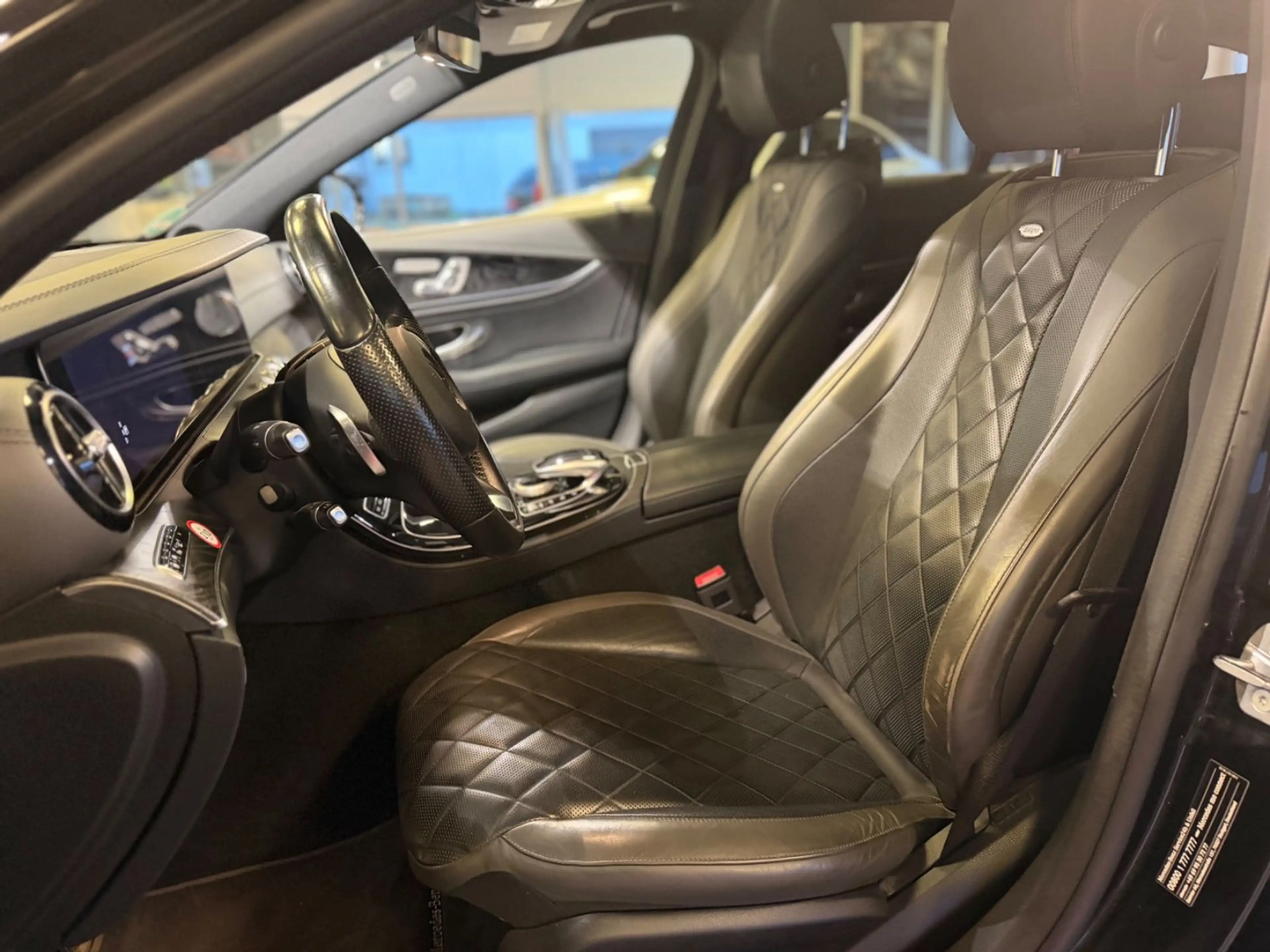 Mercedes-Benz E 350 d | AMG| DESIGNO|HEAD UP — photo 9