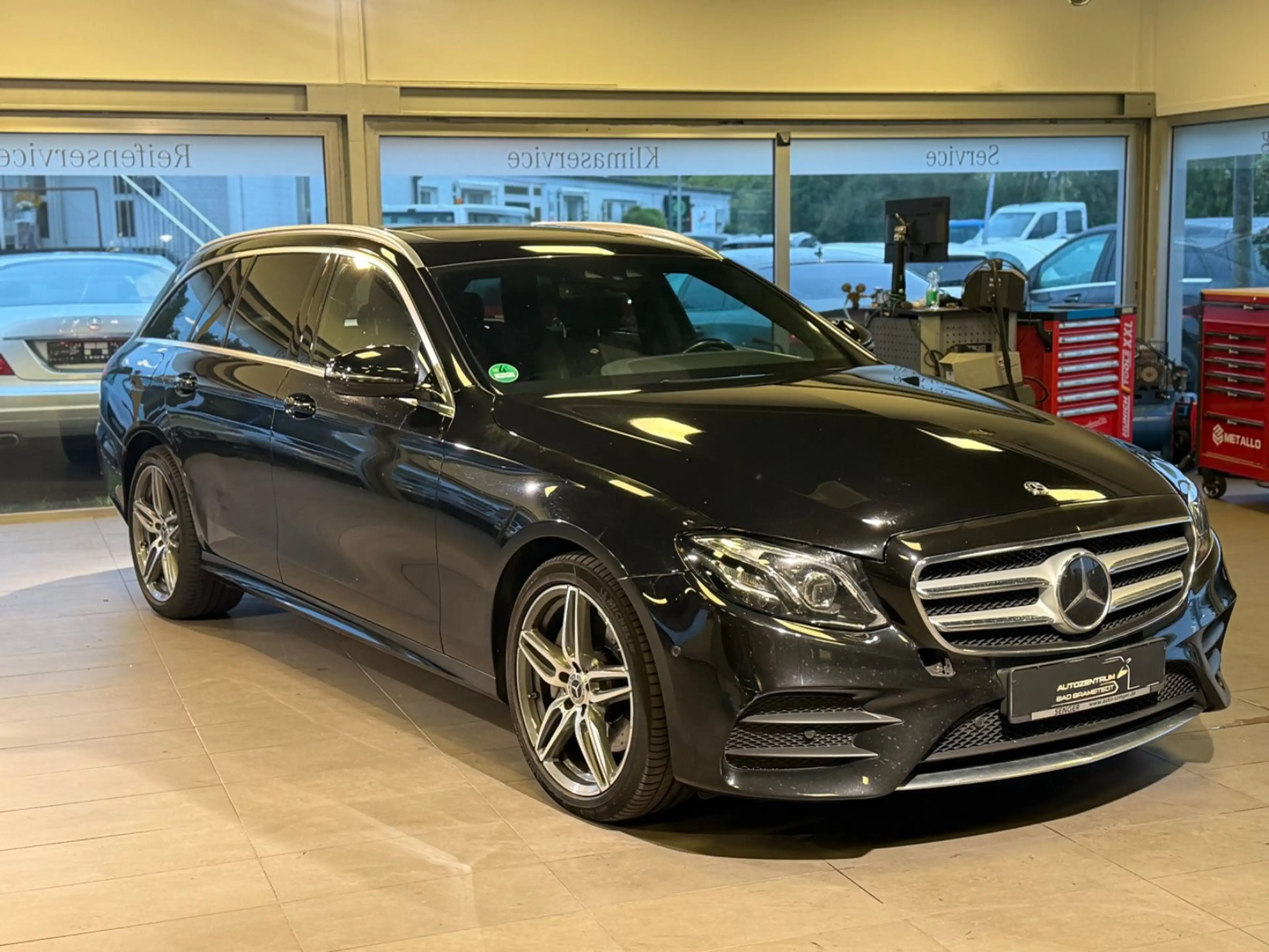 Mercedes-Benz E 350 d | AMG| DESIGNO|HEAD UP — photo 8