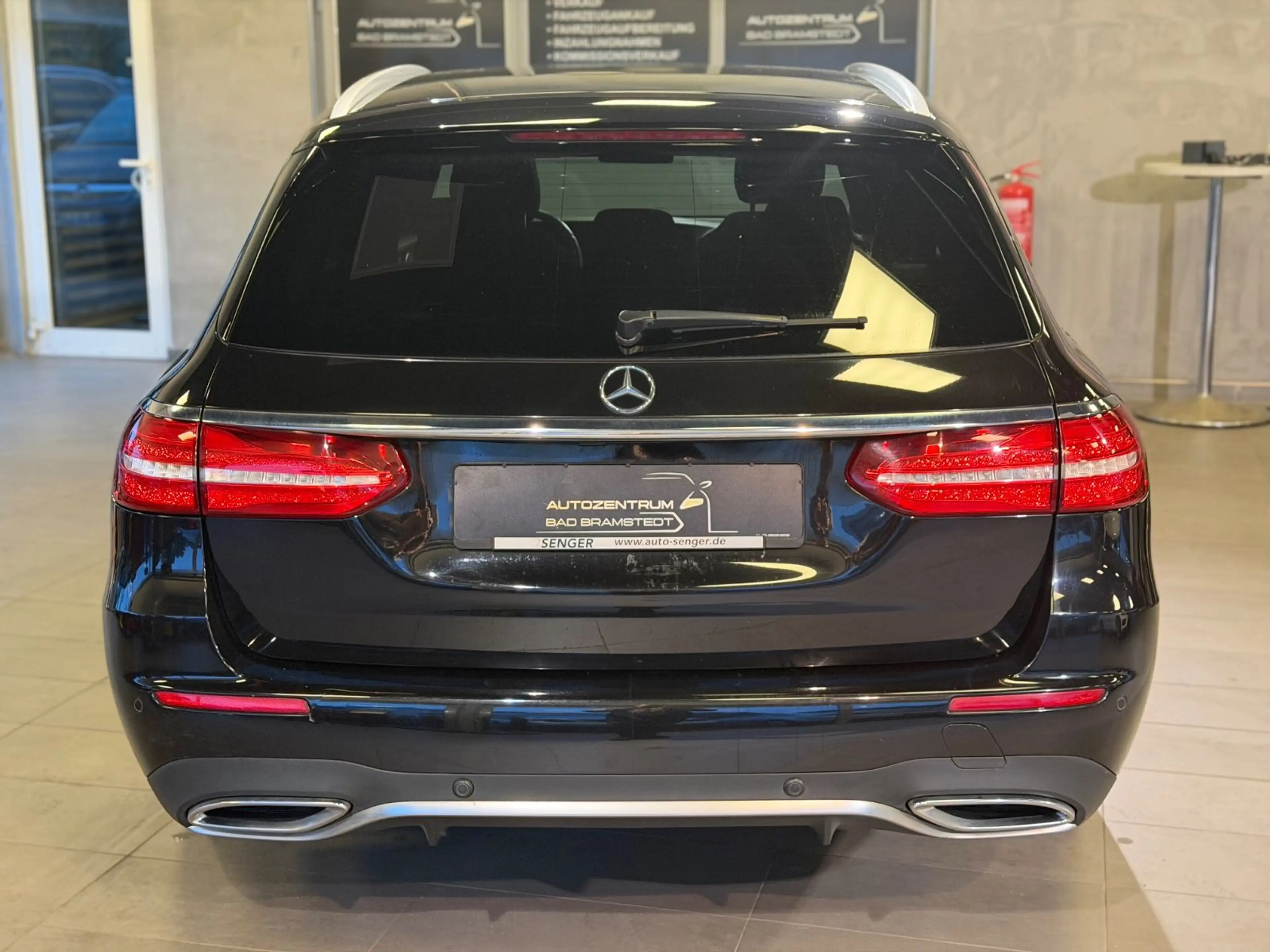 Mercedes-Benz E 350 d | AMG| DESIGNO|HEAD UP — photo 5