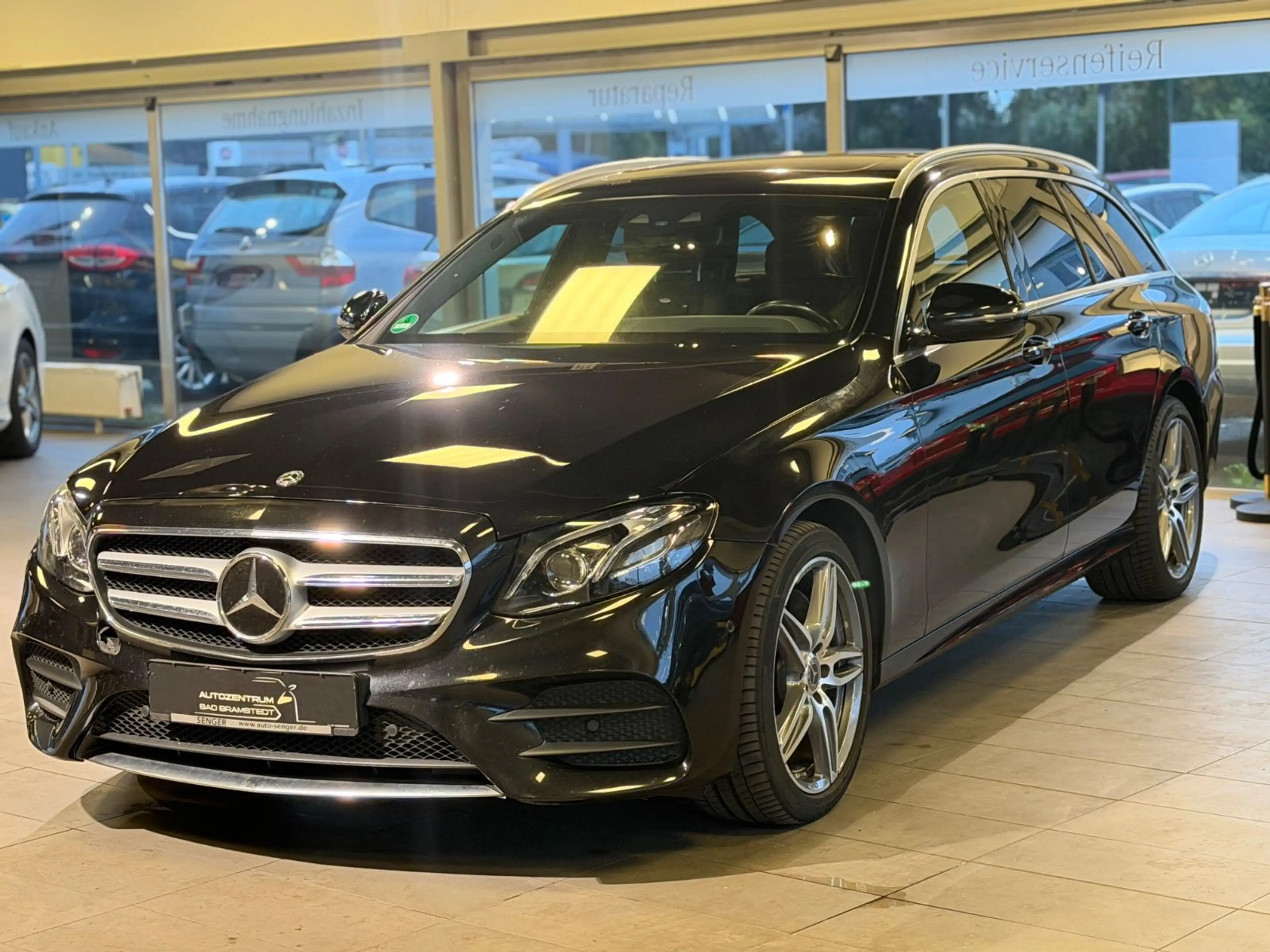 Mercedes-Benz E 350 d | AMG| DESIGNO|HEAD UP