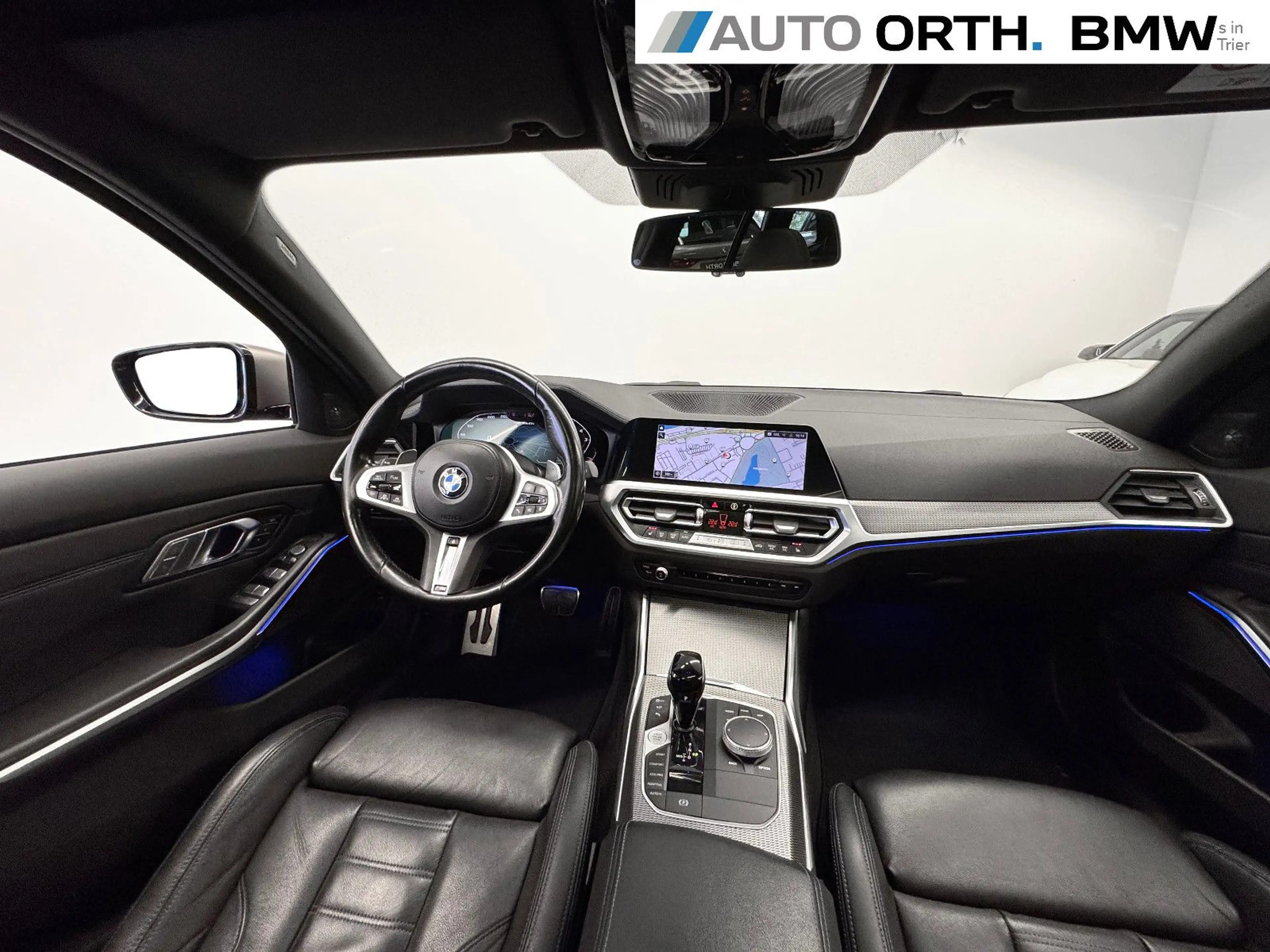 BMW 340 xDrive Touring LEDER HUD ST-HZG PANO AHK — photo 13