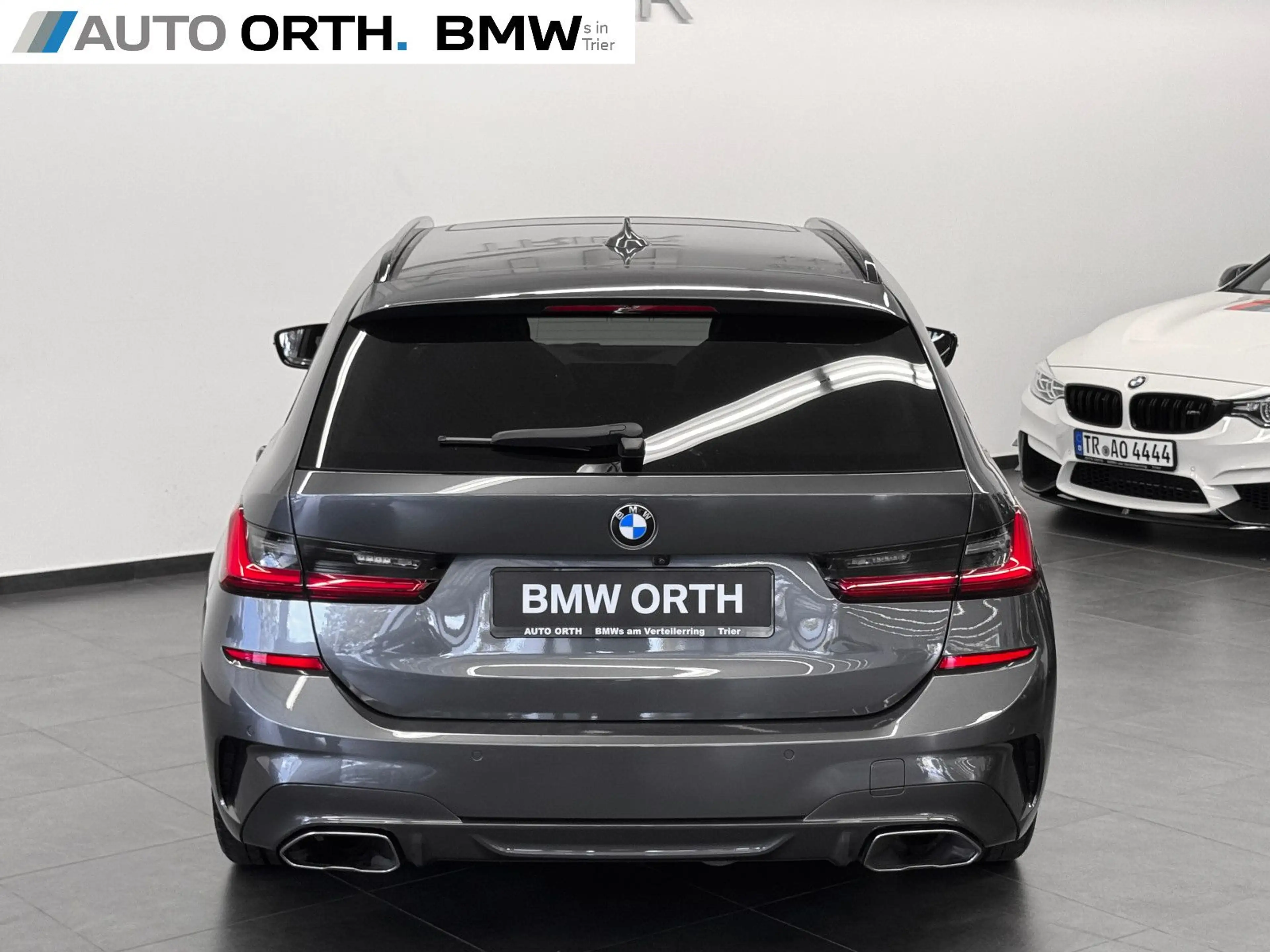 BMW 340 xDrive Touring LEDER HUD ST-HZG PANO AHK — photo 9