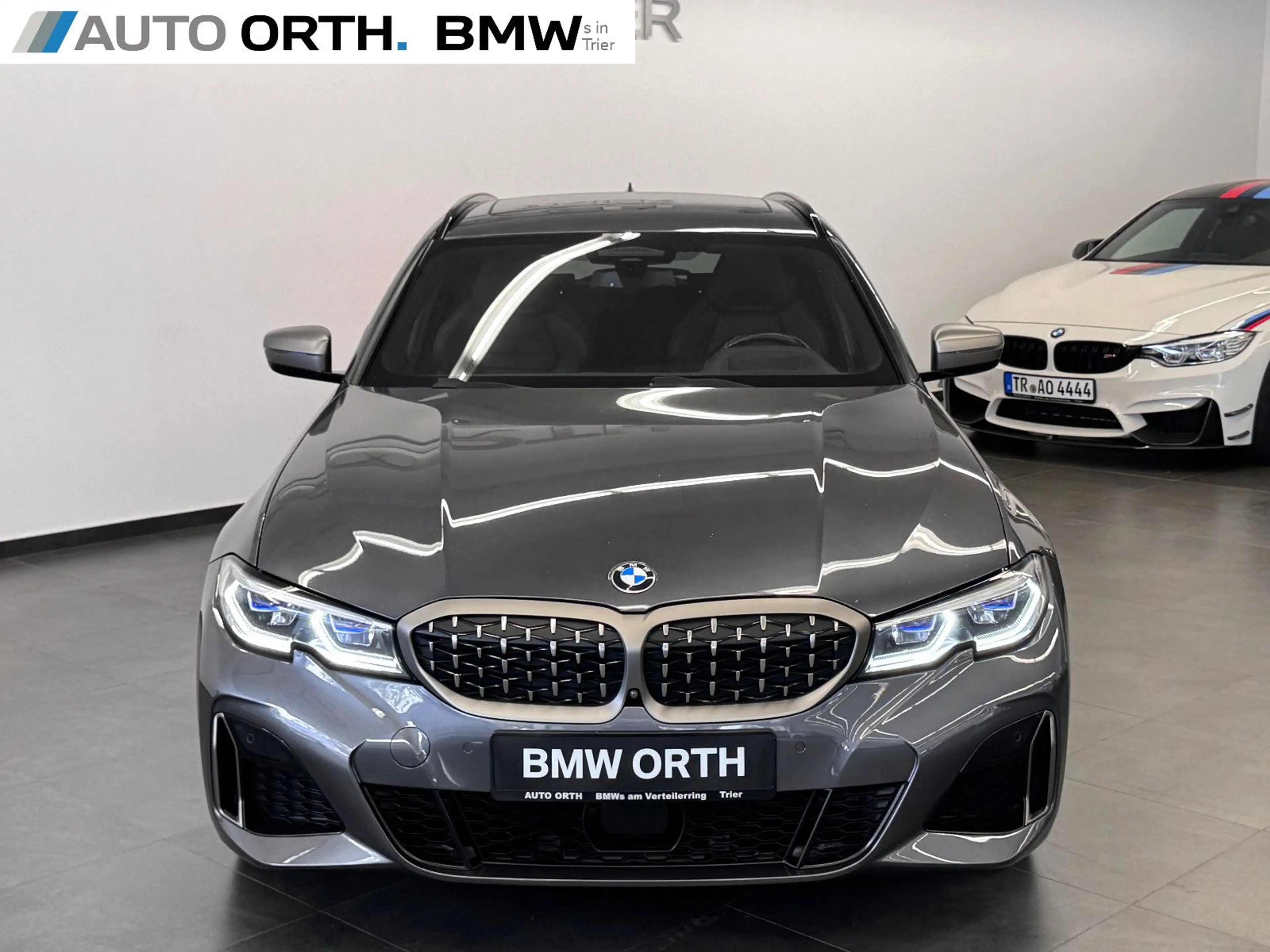 BMW 340 xDrive Touring LEDER HUD ST-HZG PANO AHK — photo 8
