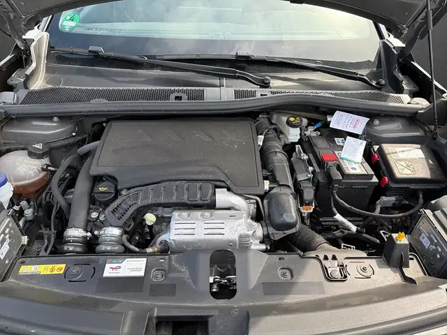 Peugeot 2008 view 5