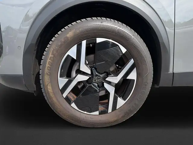 Peugeot 2008 view 8
