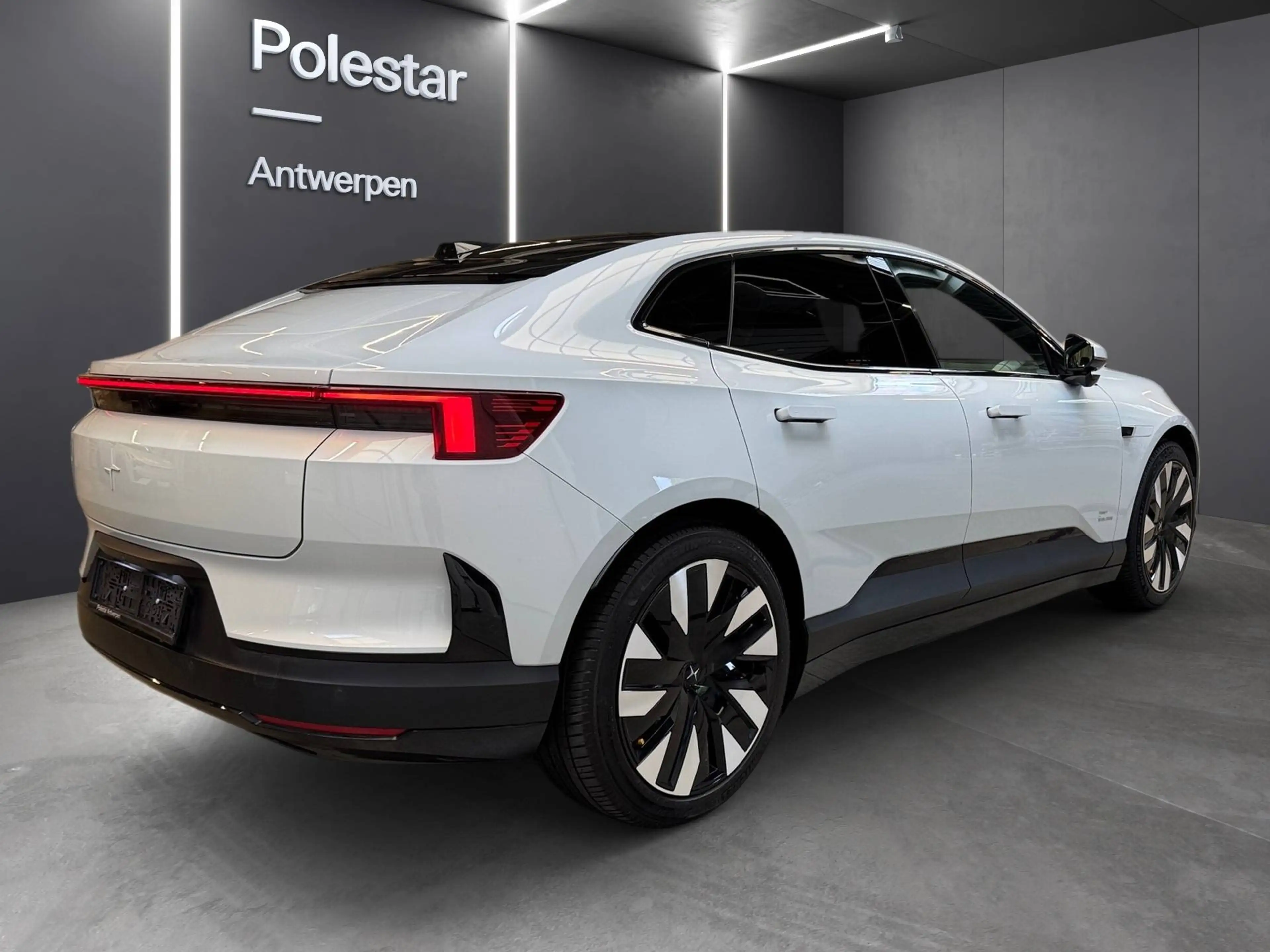 Polestar 4 Polestar 4 100 kWh Long Range Single Motor Prime Pro — photo 3