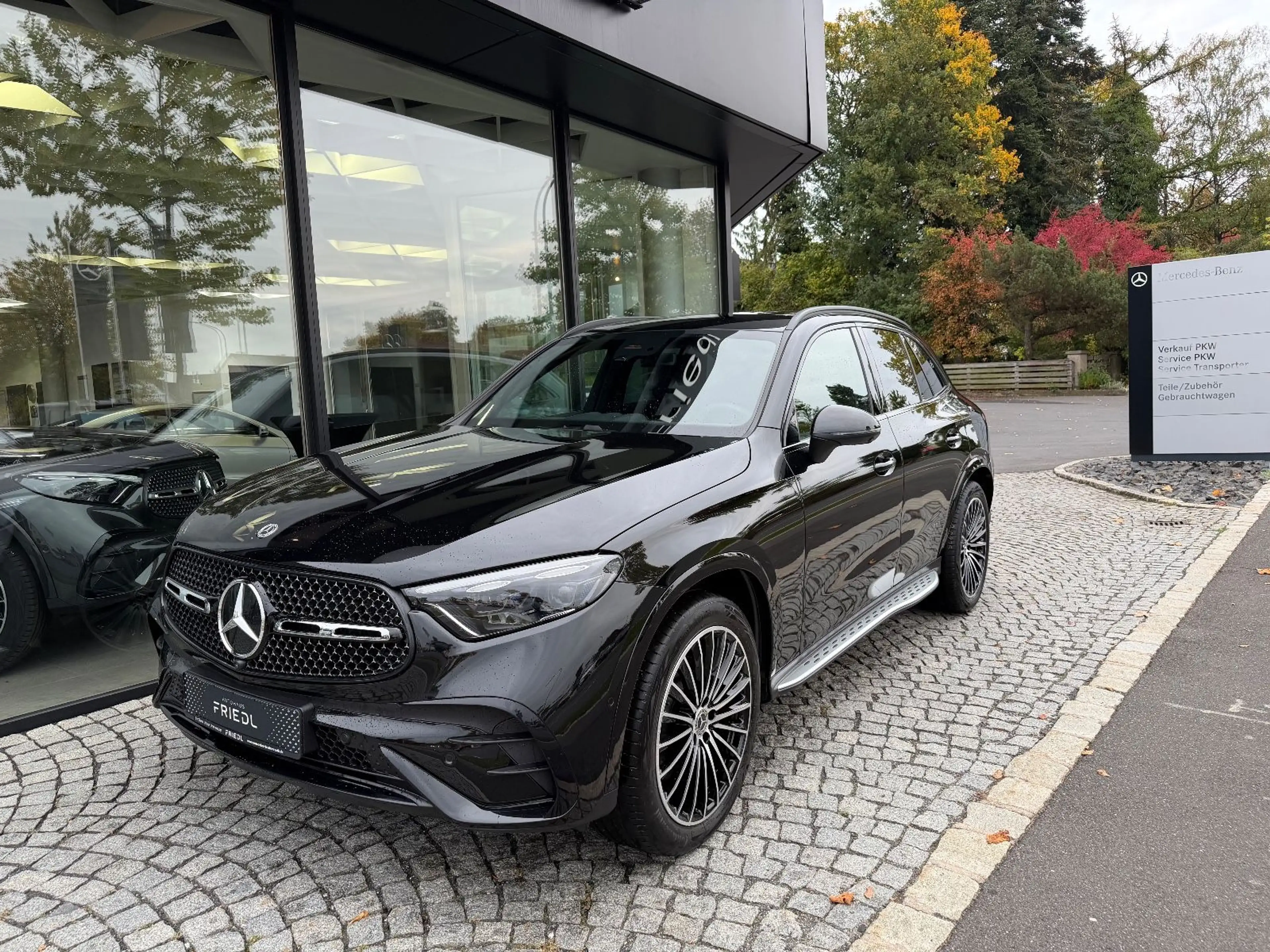 Mercedes-Benz GLC 220 d 4M AMG, NIGHT, AHK, Distro, Burmes, 20" — photo 3