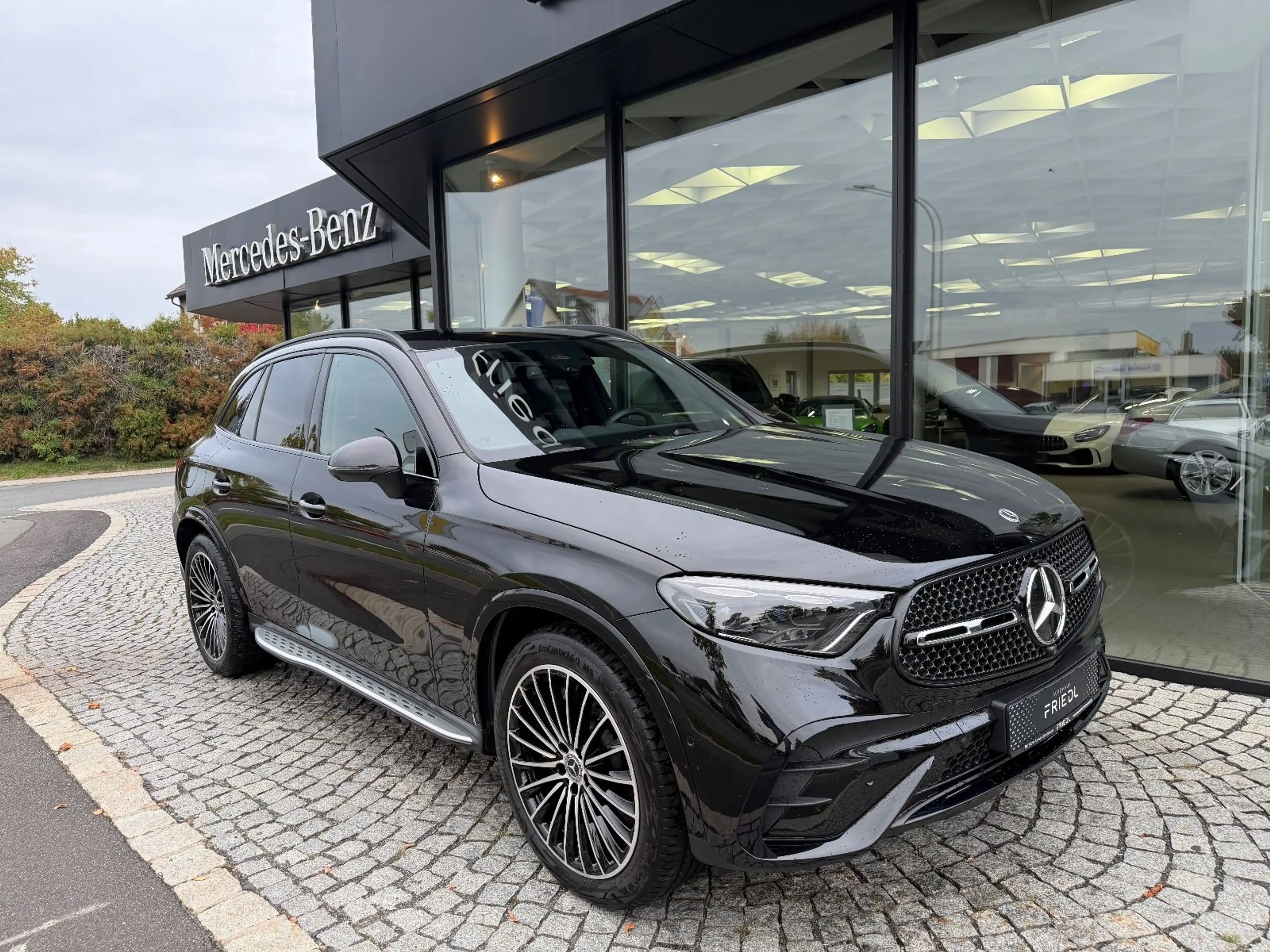 Mercedes-Benz GLC 220 d 4M AMG, NIGHT, AHK, Distro, Burmes, 20" — photo 4
