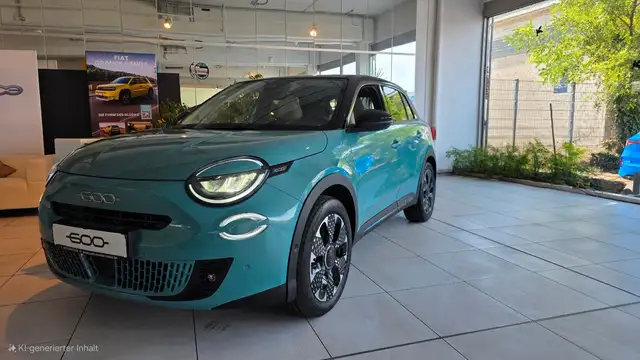 Fiat 600e "La Prima" - Navi, LED, RFK, 18" ALU u.v.m.