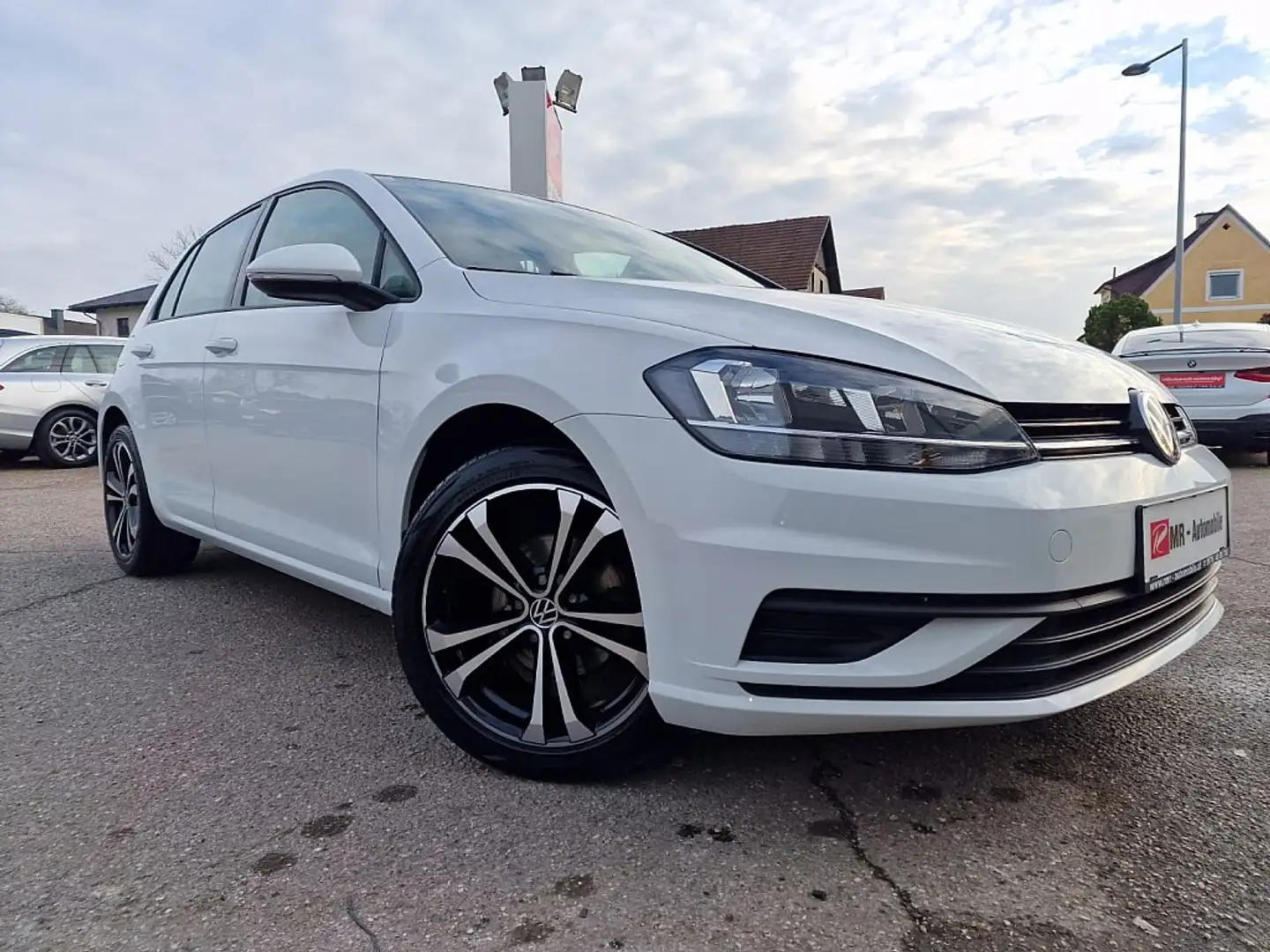 Volkswagen Golf 1,0 TSI Wit - 1